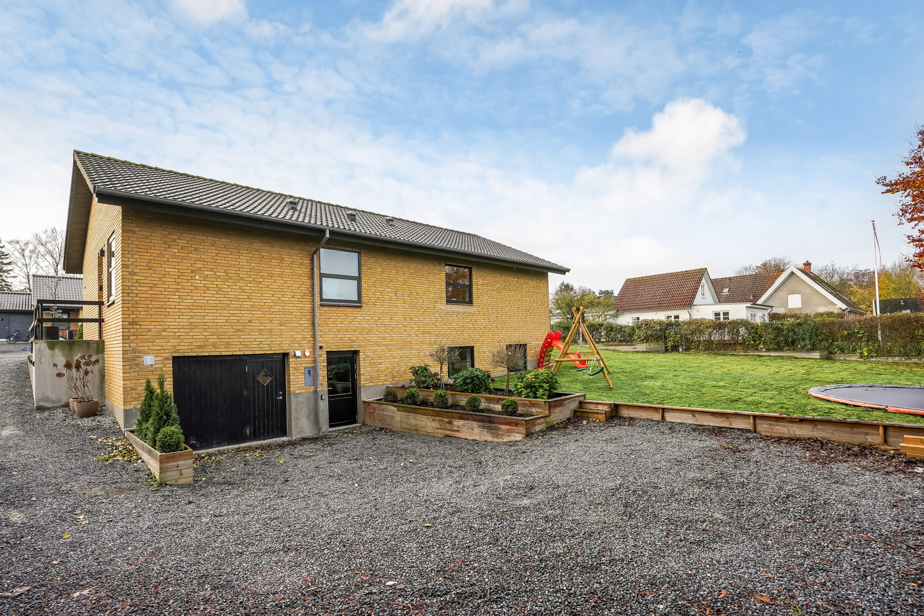 Miniaturebillede 1: ejendommen. Billede af Skolevænget 6, 5580 Nørre Aaby