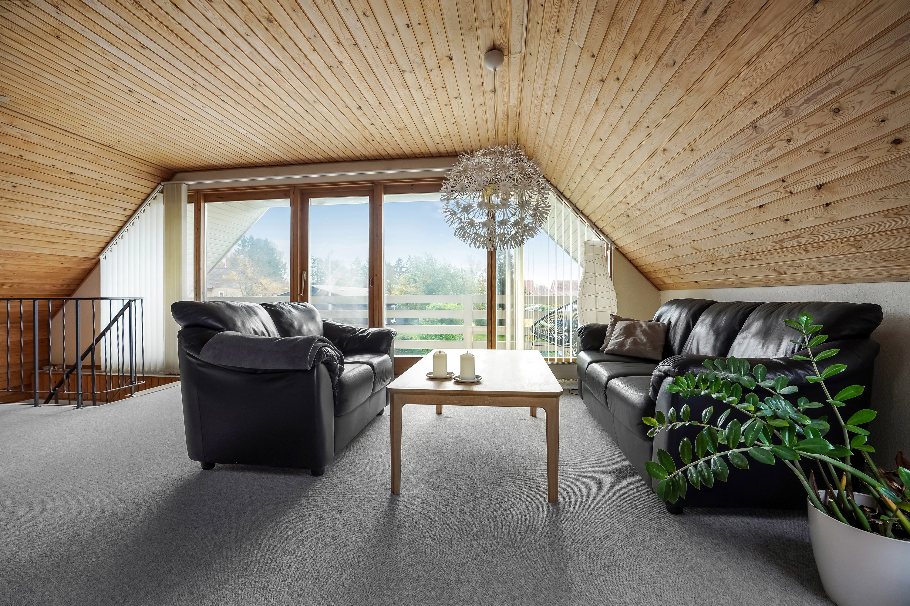 Fremhævet stue billede i fuldskærmstilstand. Billede af Merianvej 9, 5500 Middelfart