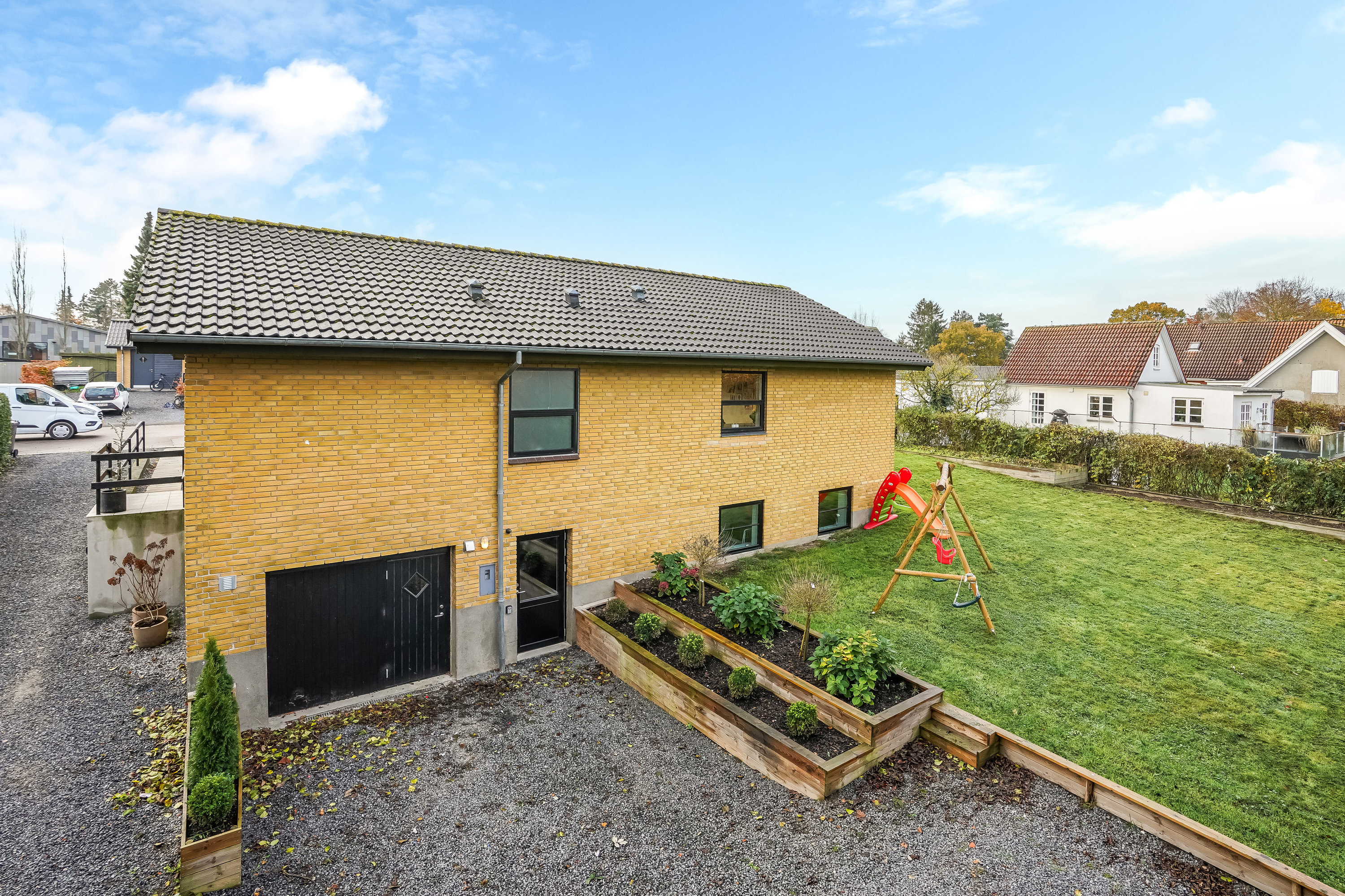 Fremhævet ejendommen billede i fuldskærmstilstand. Billede af Skolevænget 6, 5580 Nørre Aaby