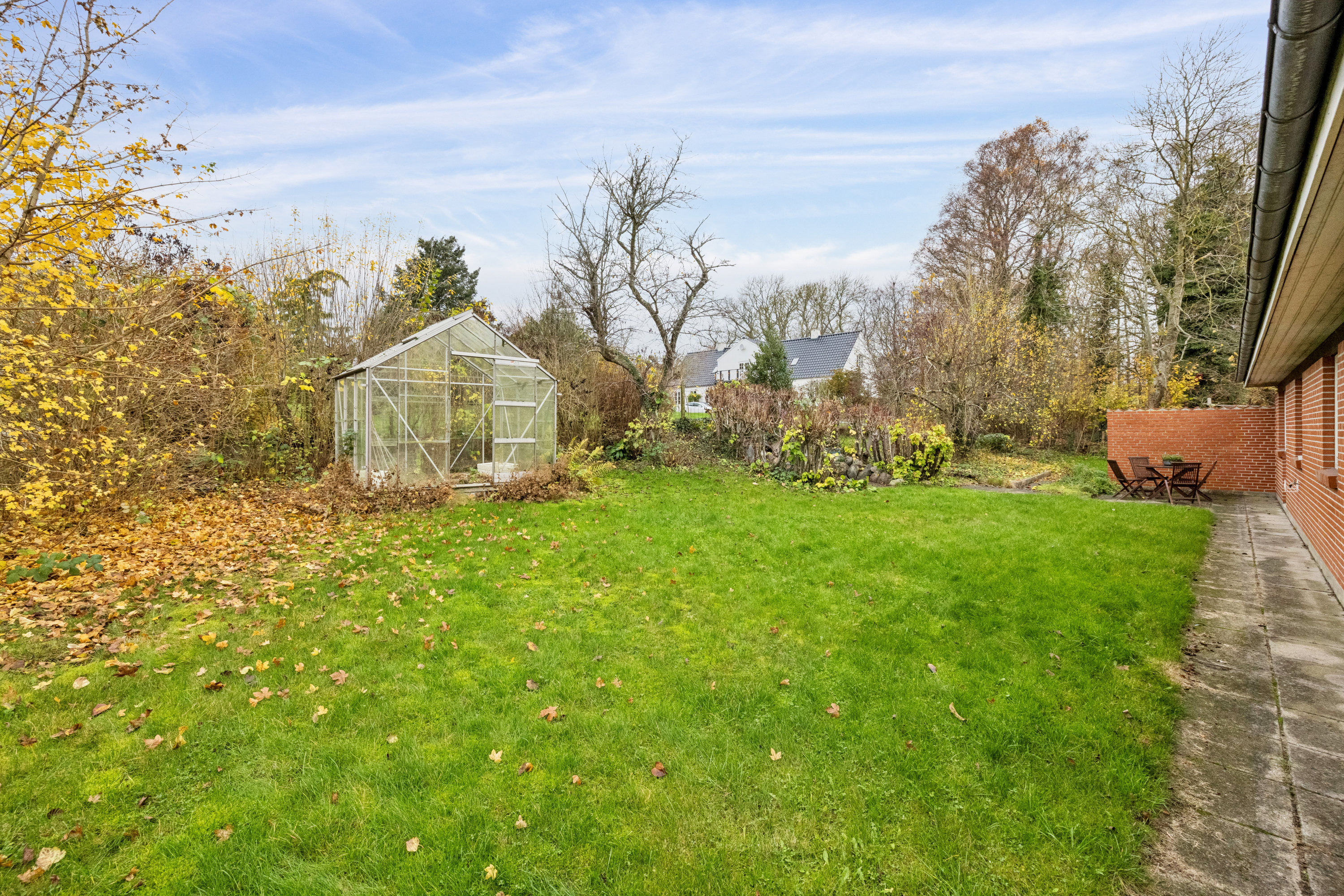 Fremhævet have billede i fuldskærmstilstand. Billede af Bygaden 17, Følle, 8410 Rønde