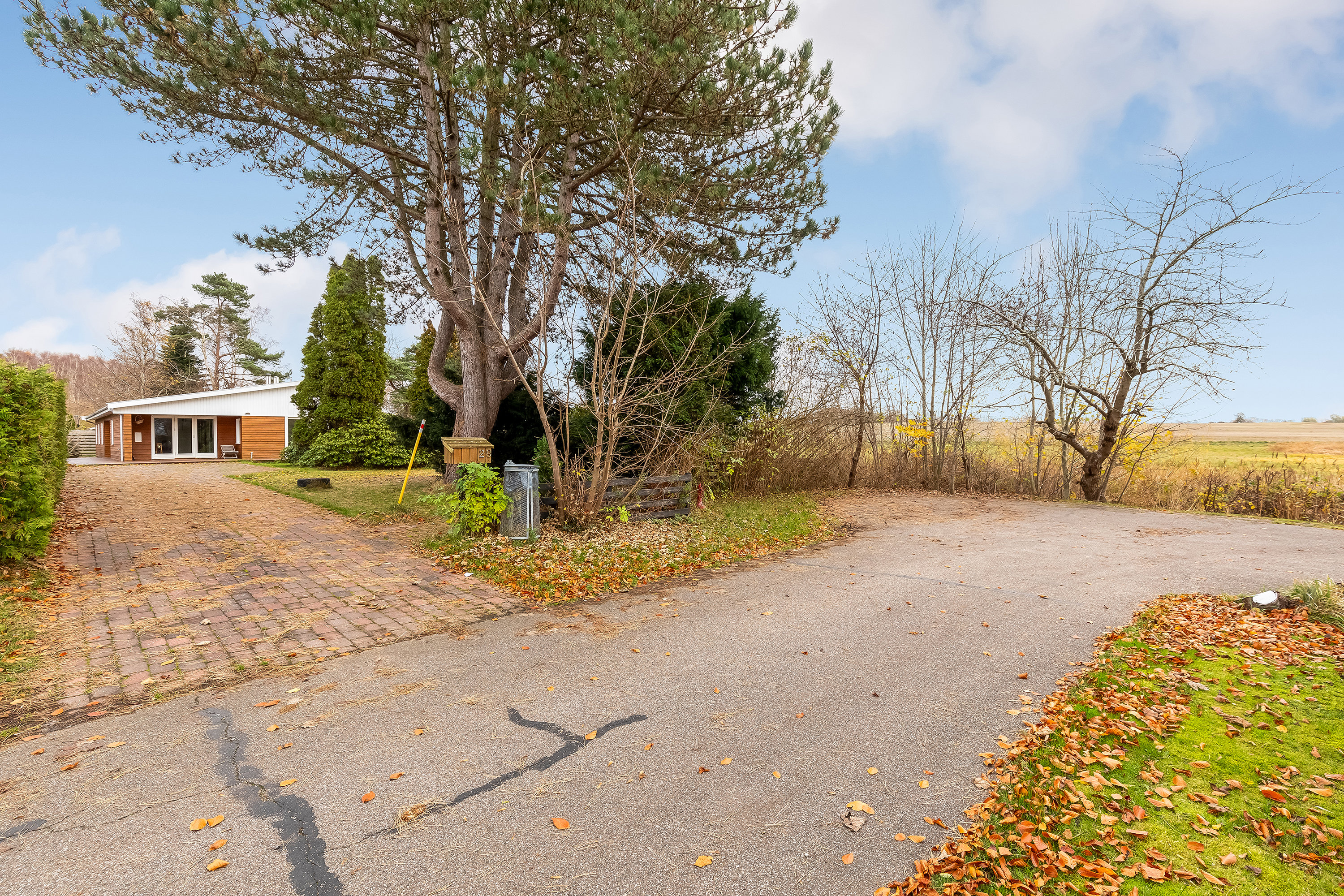 Fremhævet indkørsel billede i fuldskærmstilstand. Billede af Stokkevangen 29, Rågeleje, 3210 Vejby