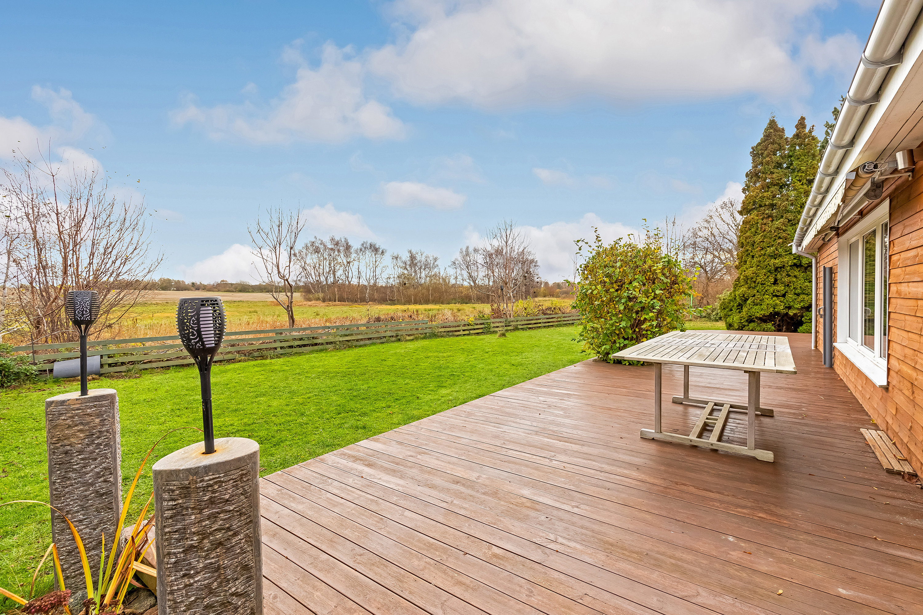 Fremhævet terrasse billede i fuldskærmstilstand. Billede af Stokkevangen 29, Rågeleje, 3210 Vejby