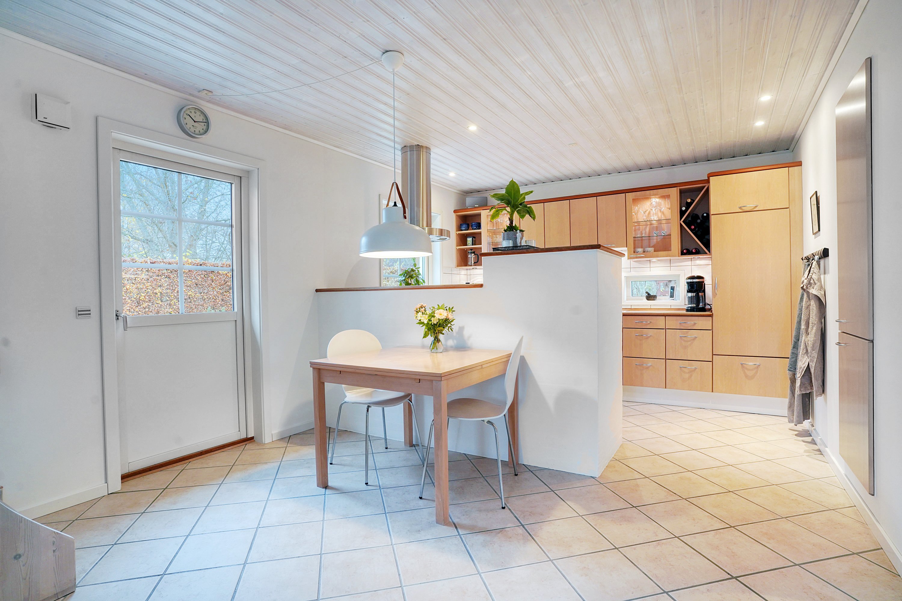 Fremhævet køkken billede i fuldskærmstilstand. Billede af Stavnsholt Gydevej 142C, 3520 Farum