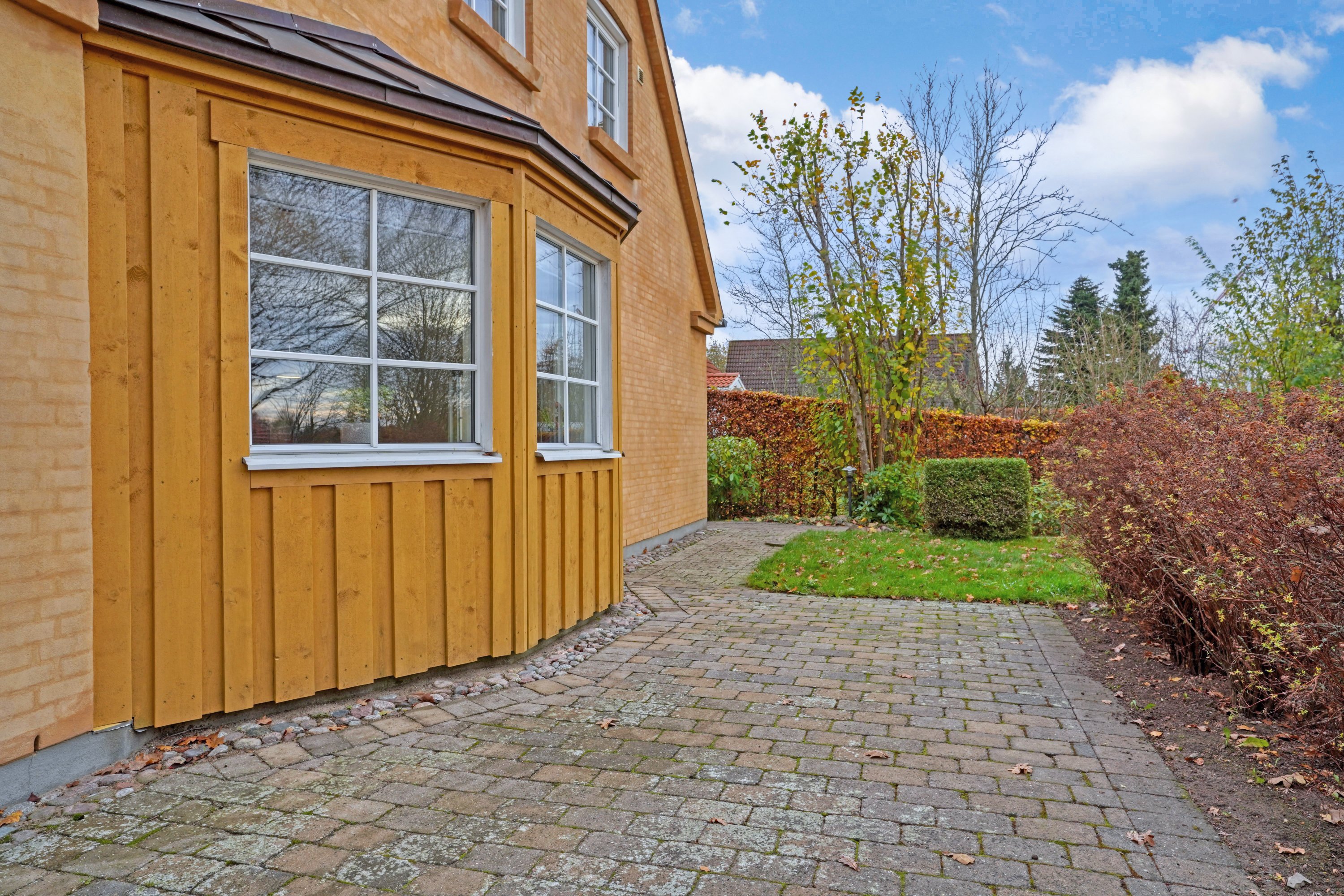 Fremhævet terrasse billede i fuldskærmstilstand. Billede af Stavnsholt Gydevej 142C, 3520 Farum