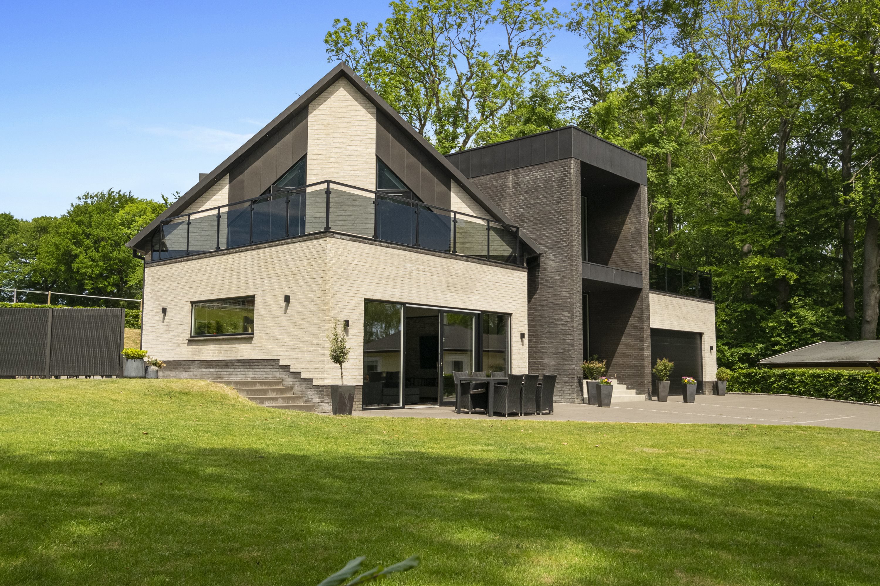 Miniaturebillede 1: ejendommen. Billede af Østergade 21, 6330 Padborg