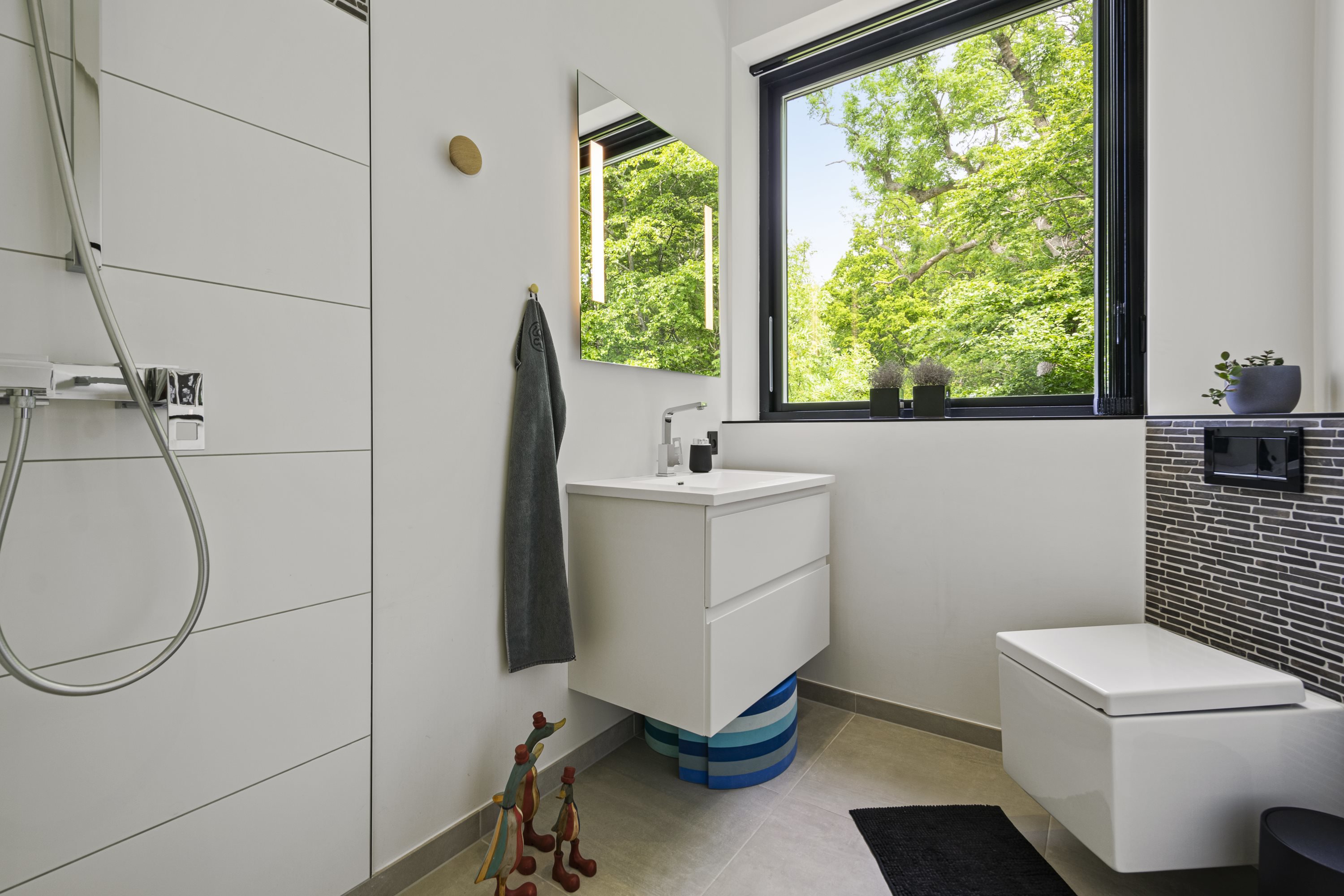 Fremhævet badeværelse billede i fuldskærmstilstand. Billede af Østergade 21, 6330 Padborg