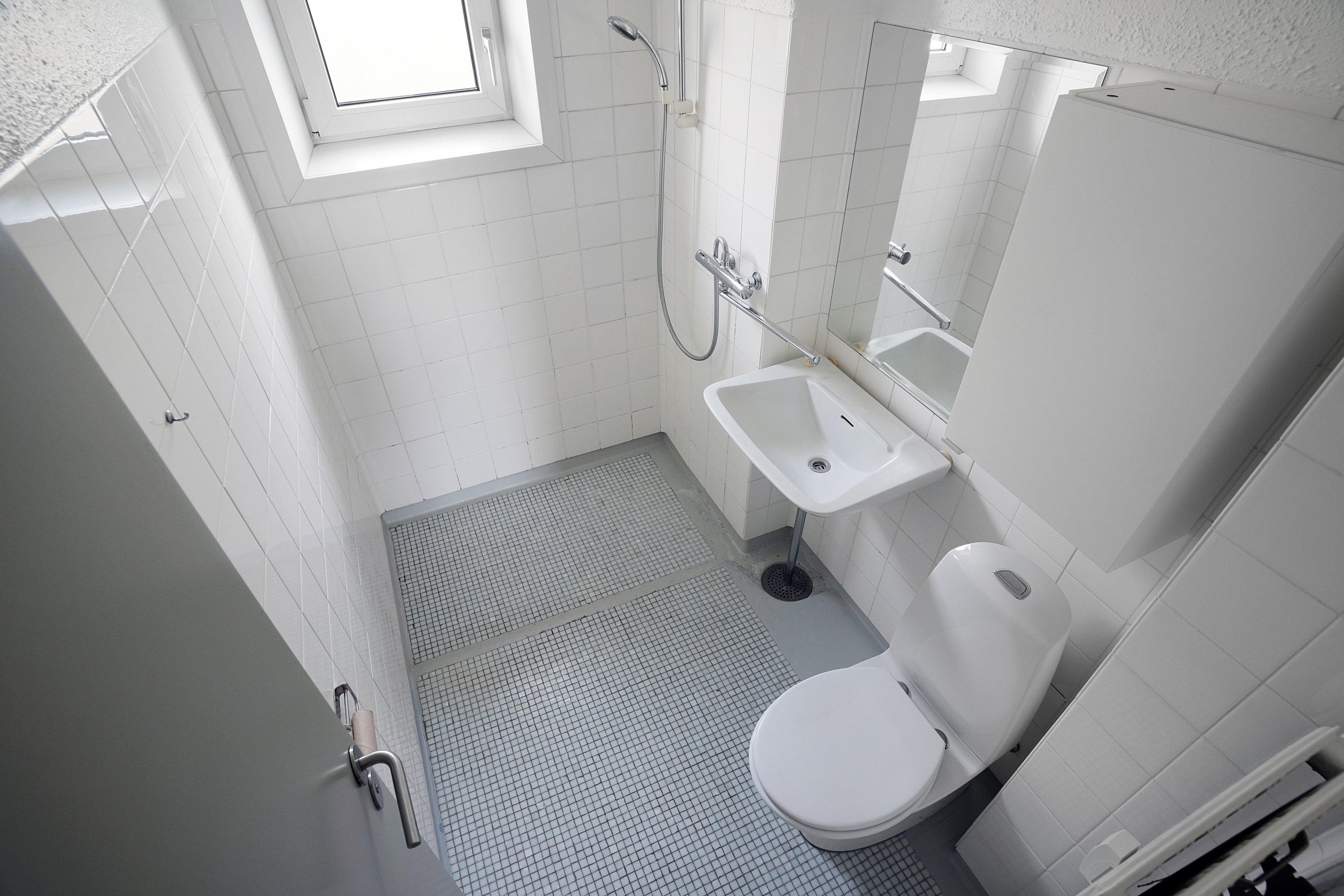 Fremhævet badeværelse billede i fuldskærmstilstand. Billede af Egeparken 31C, 2. tv., 2680 Solrød Strand