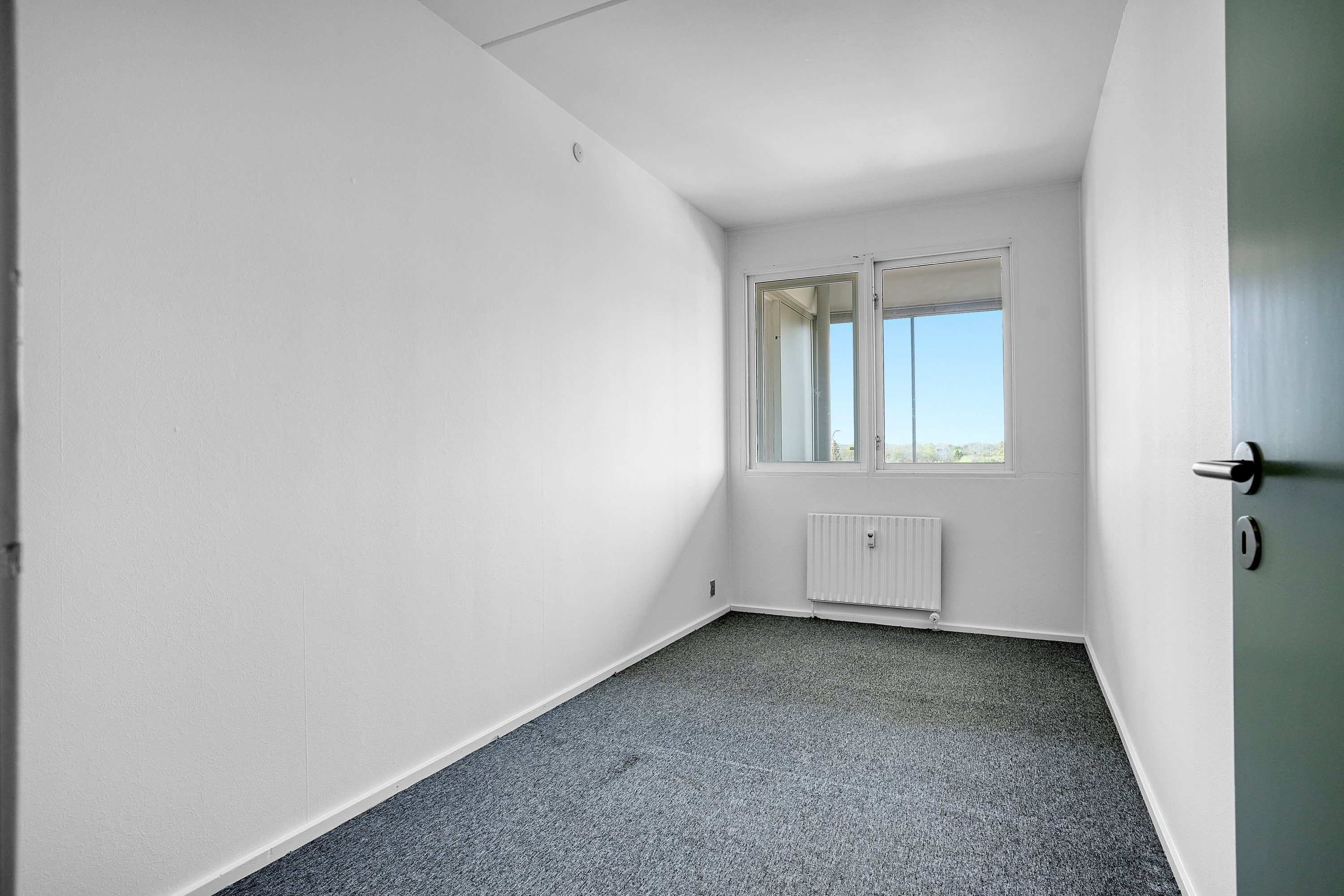 Fremhævet værelse billede i fuldskærmstilstand. Billede af Egeparken 31C, 2. tv., 2680 Solrød Strand