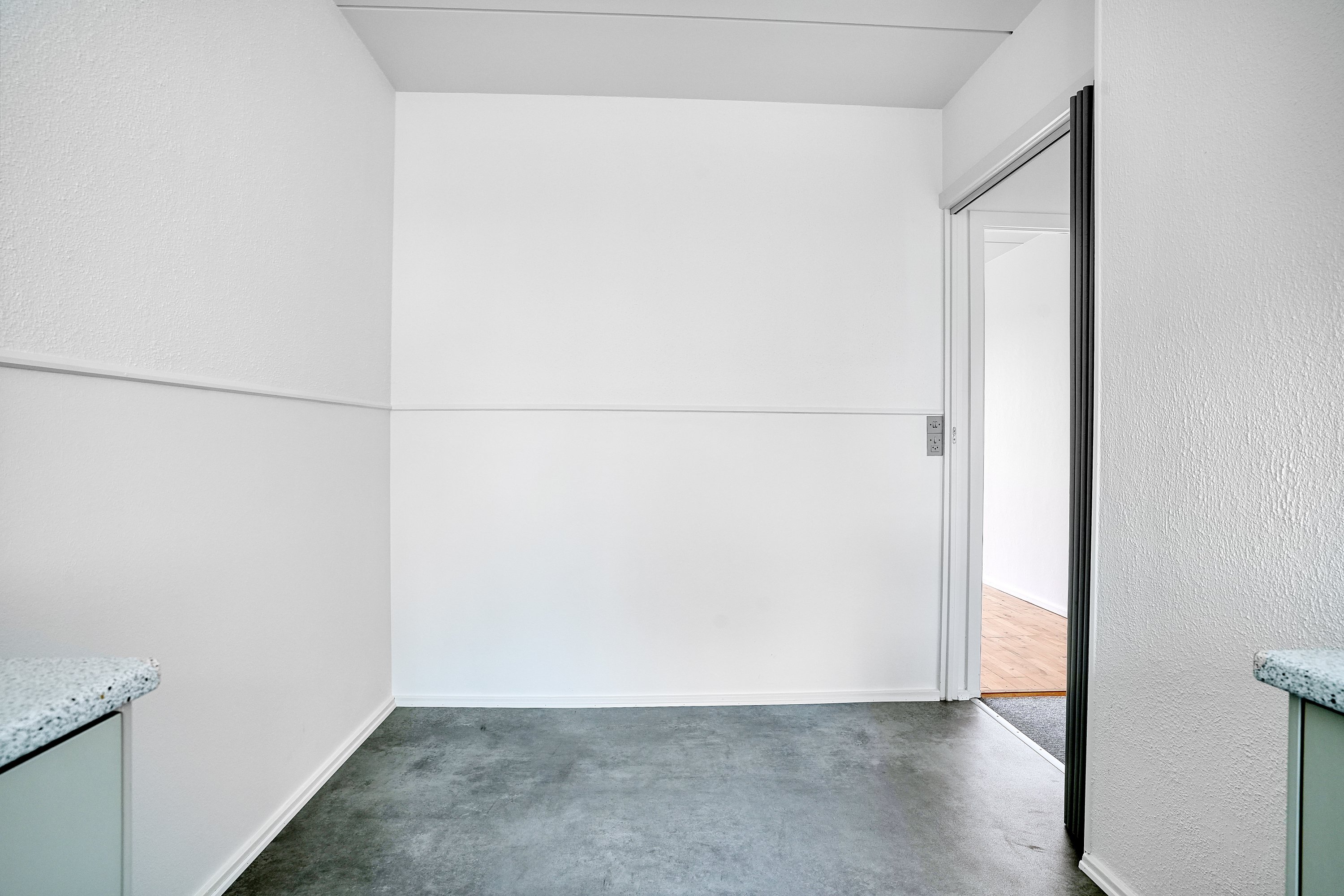 Fremhævet køkken billede i fuldskærmstilstand. Billede af Egeparken 31C, 2. tv., 2680 Solrød Strand