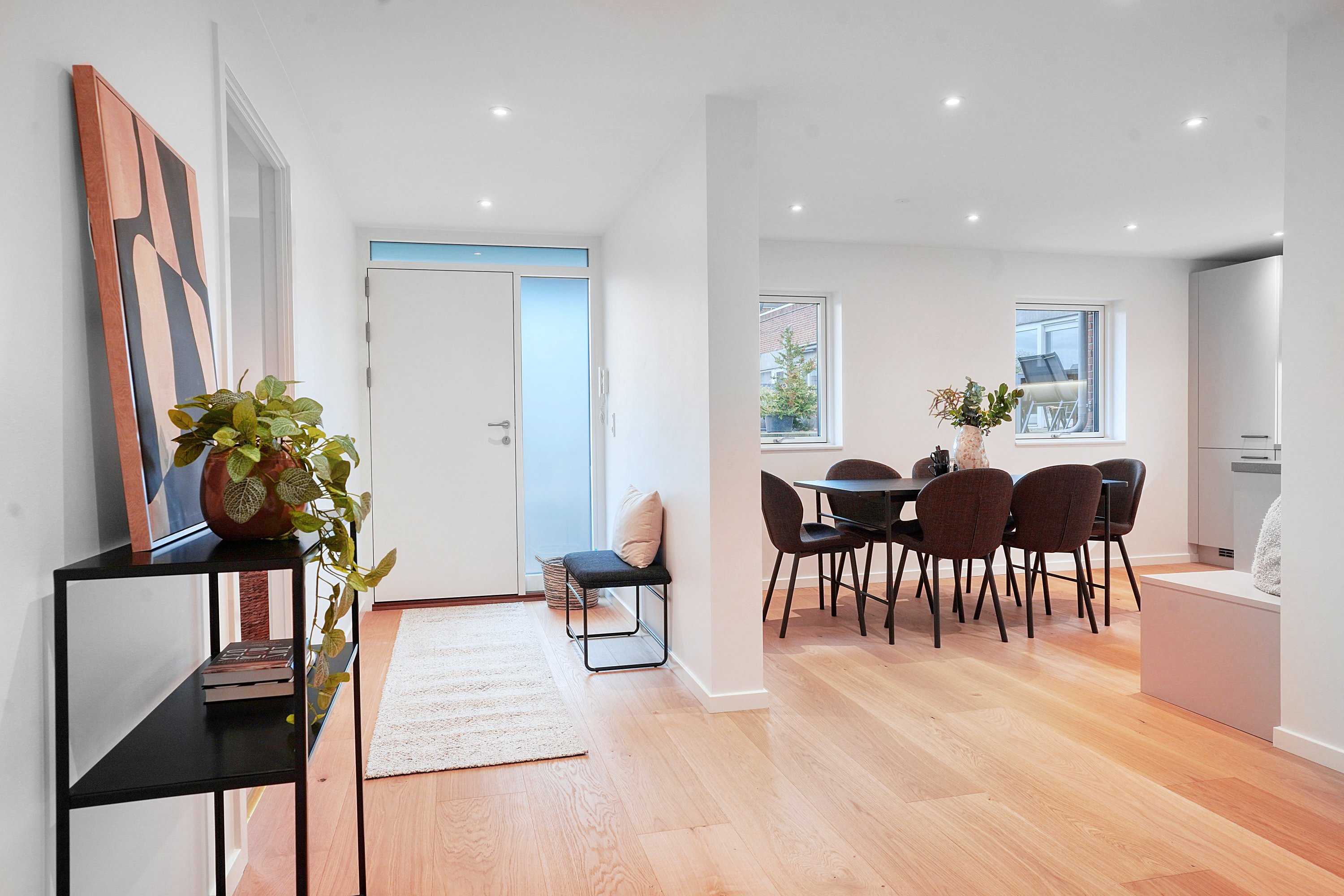 Miniaturebillede 1: entré. Billede af Bymidten 37, 1. a., 3500 Værløse