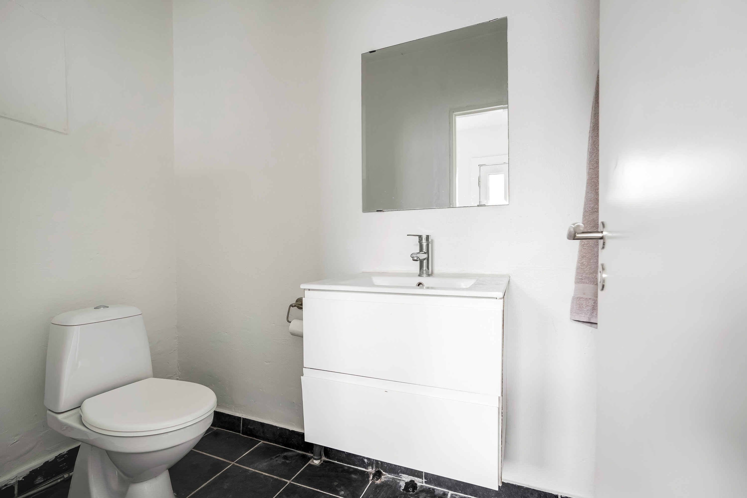 Fremhævet  billede i fuldskærmstilstand. Billede af Vibekevej 13, Dyrup, 5250 Odense SV