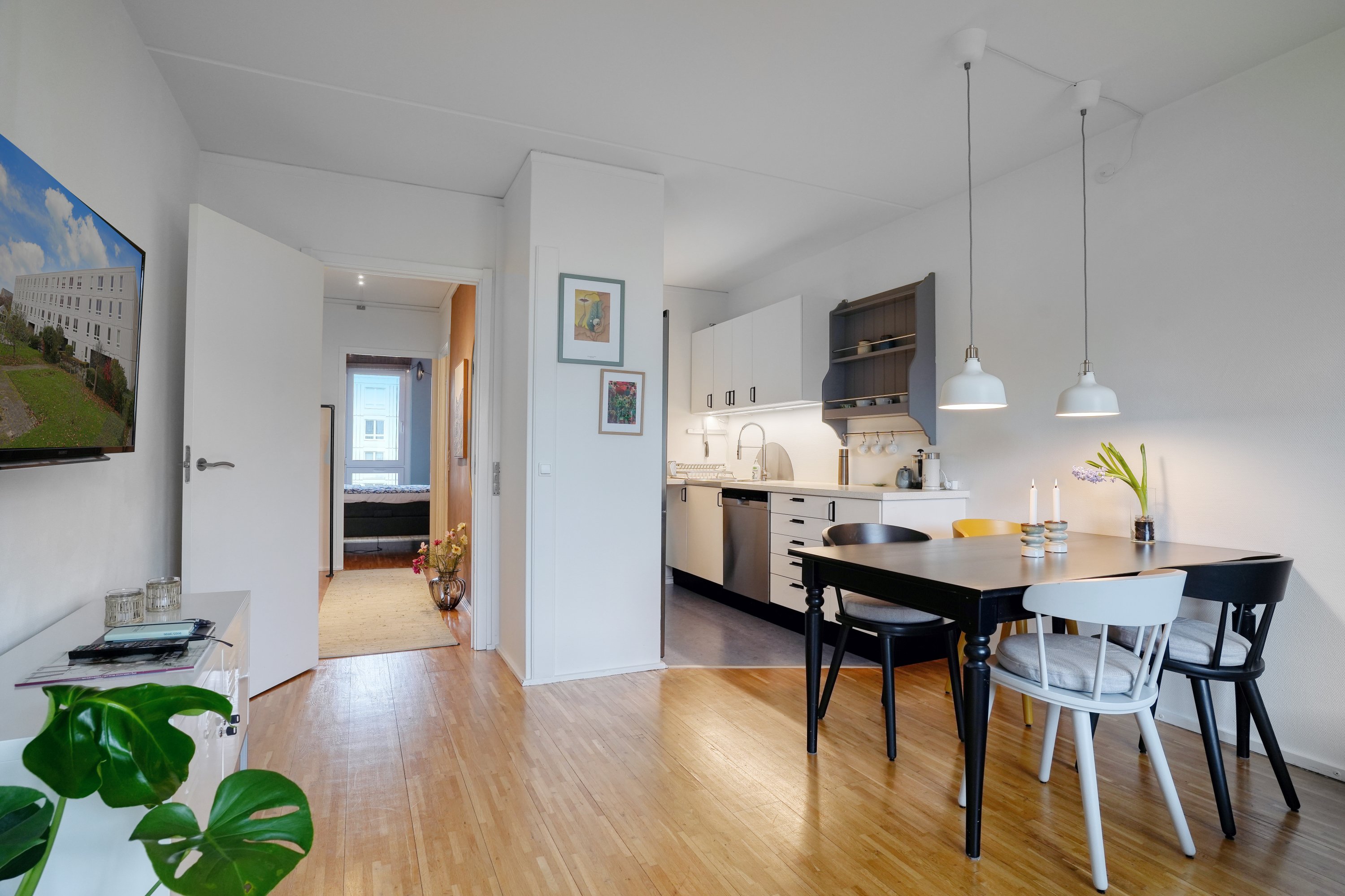 Fremhævet stue billede i fuldskærmstilstand. Billede af Teglgårdsvej 915, 1. th., 3050 Humlebæk