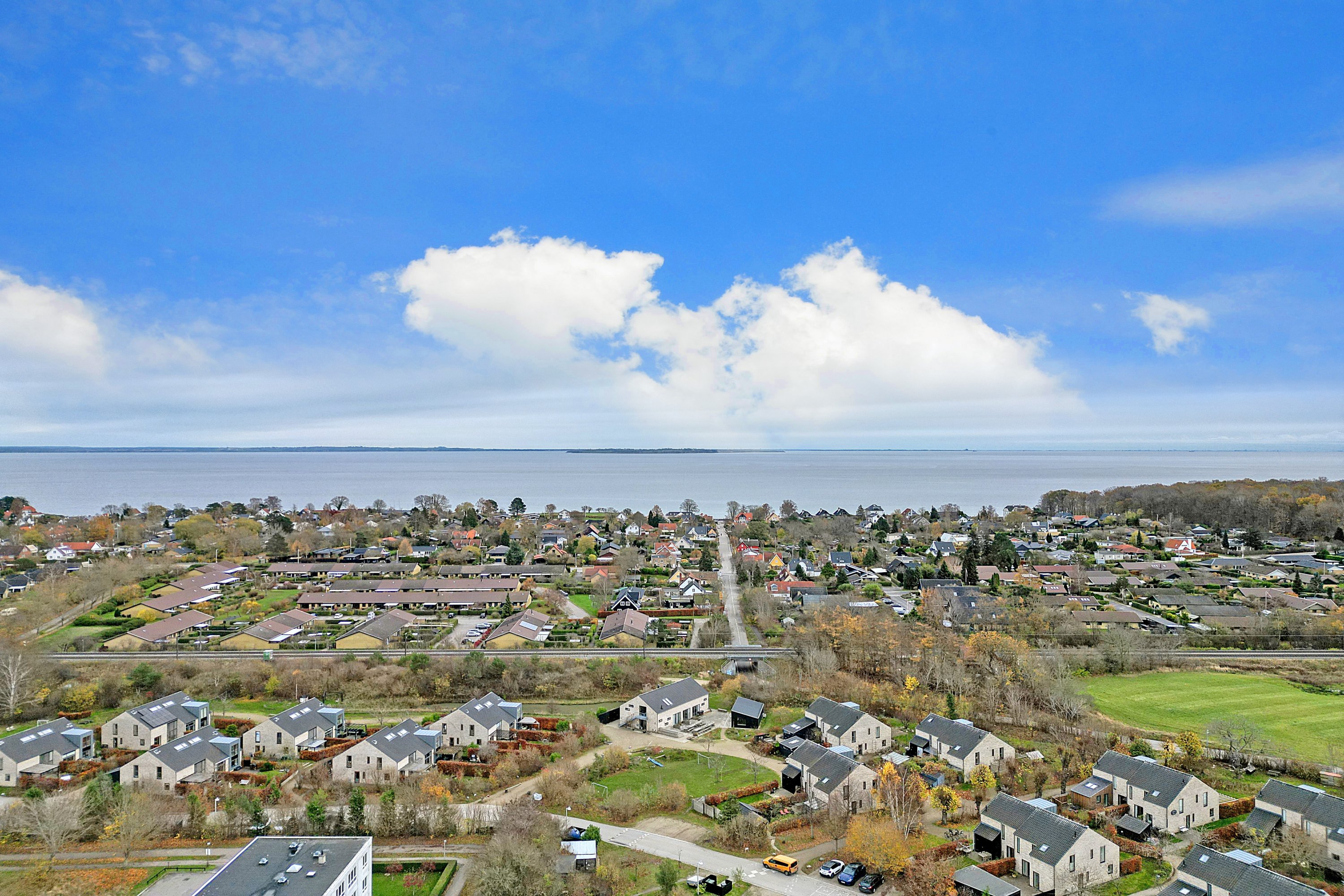 Fremhævet luftfoto billede i fuldskærmstilstand. Billede af Teglgårdsvej 915, 1. th., 3050 Humlebæk