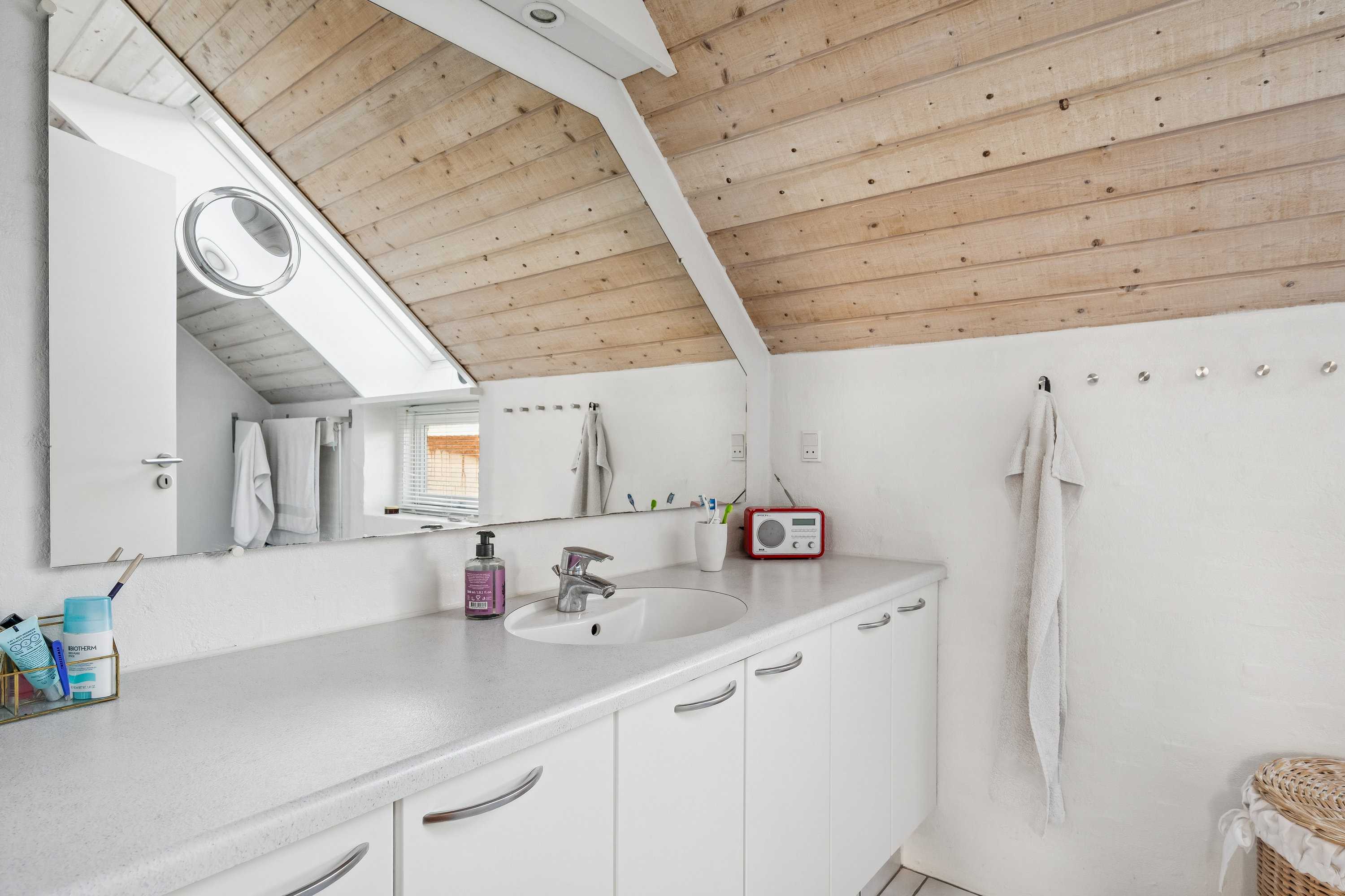 Fremhævet badeværelse billede i fuldskærmstilstand. Billede af Flintebakken 237, 8240 Risskov