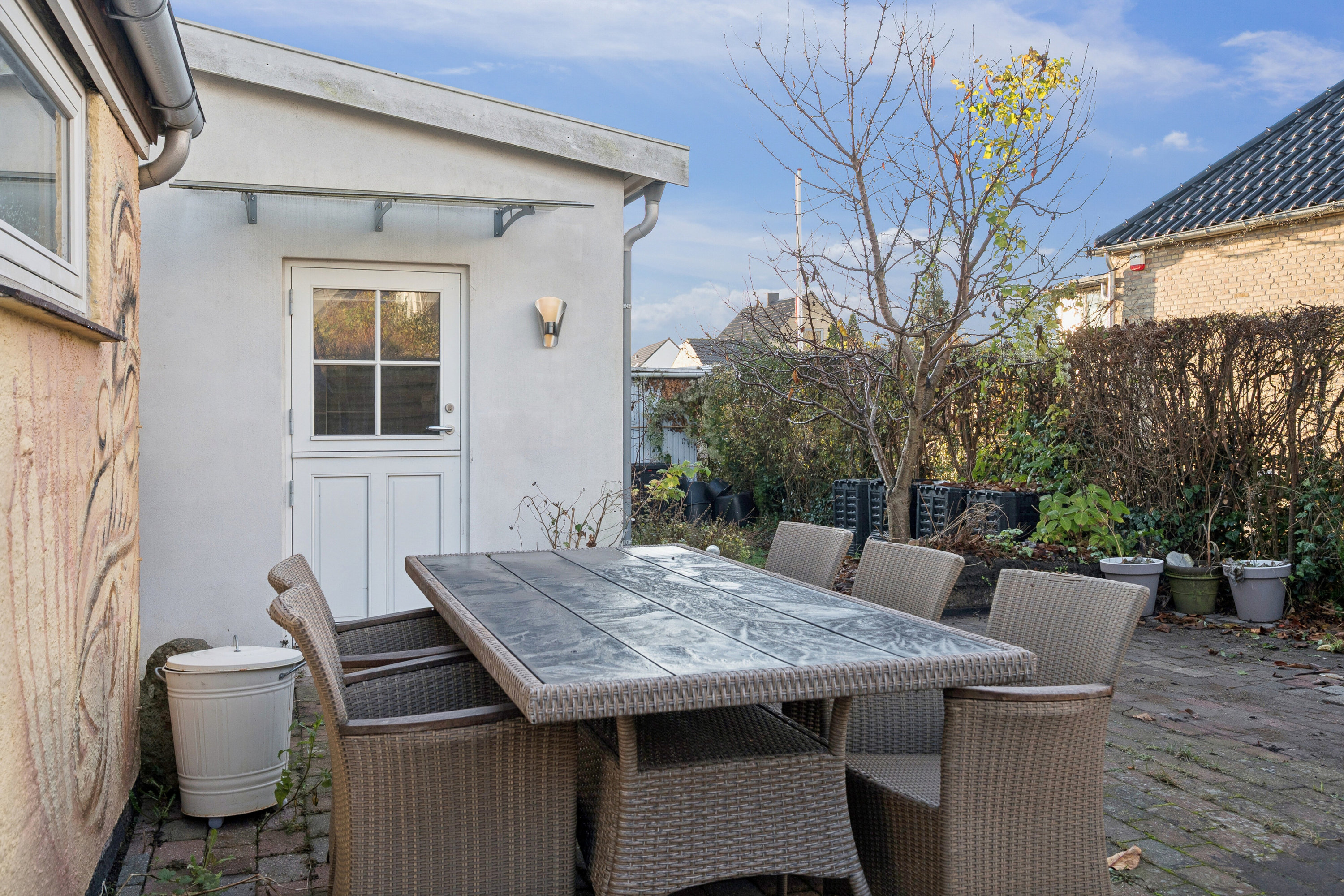 Fremhævet terrasse billede i fuldskærmstilstand. Billede af Sønderkær 24, 2650 Hvidovre