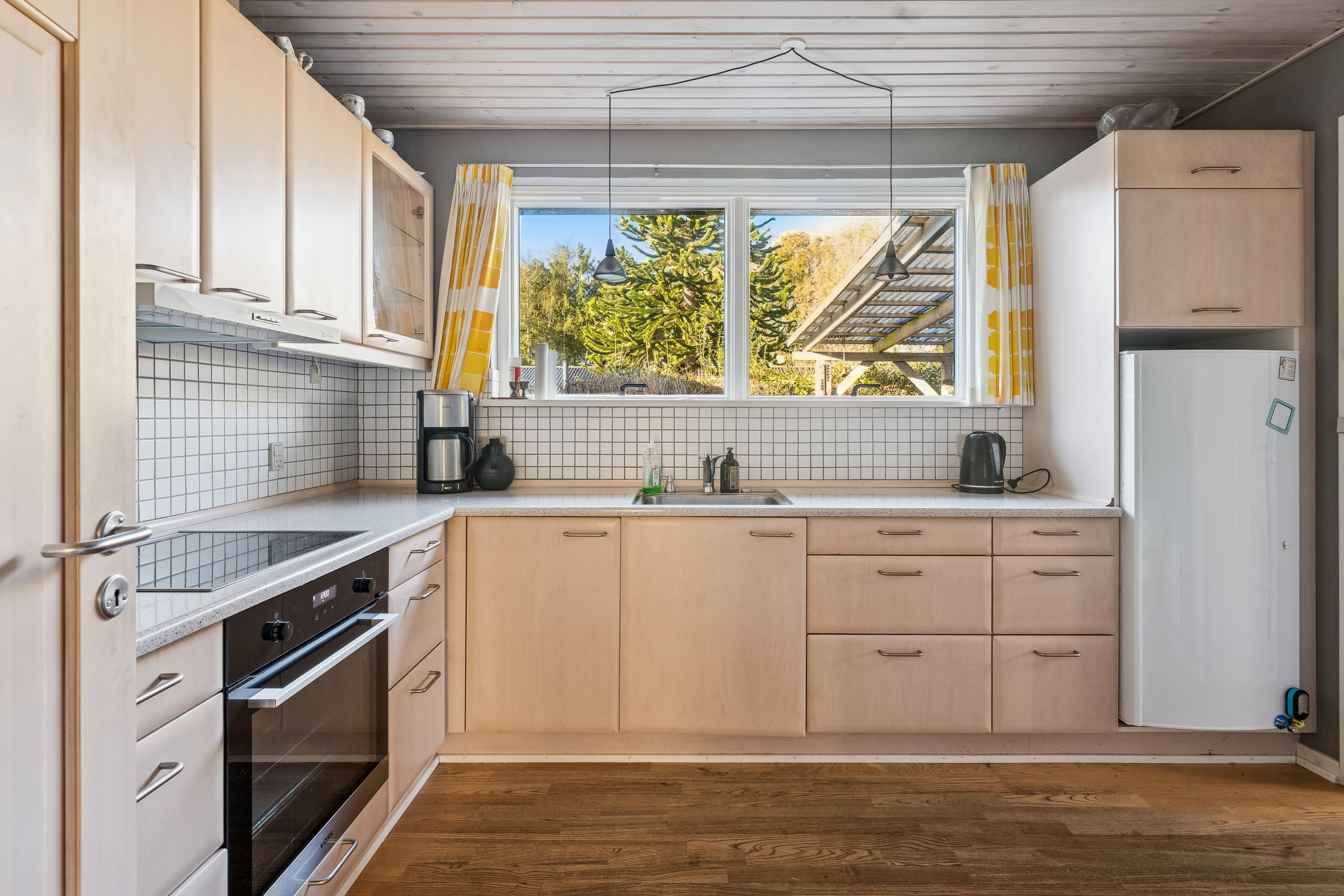 Fremhævet køkken billede i fuldskærmstilstand. Billede af Nattergalevej 4, 8990 Fårup