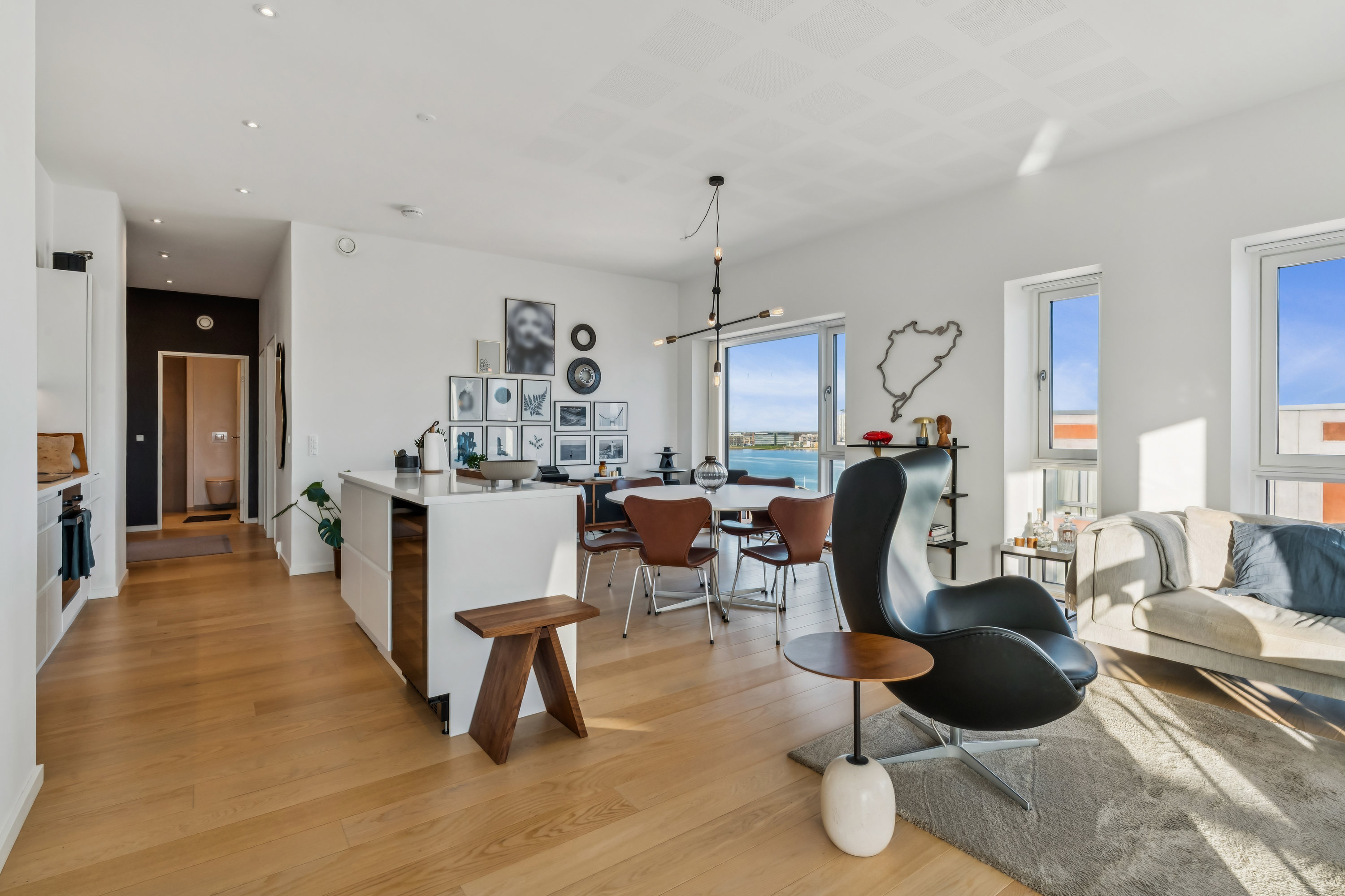 Fremhævet stue billede i fuldskærmstilstand. Billede af Akvavitvej 27, 7. 2., 9000 Aalborg