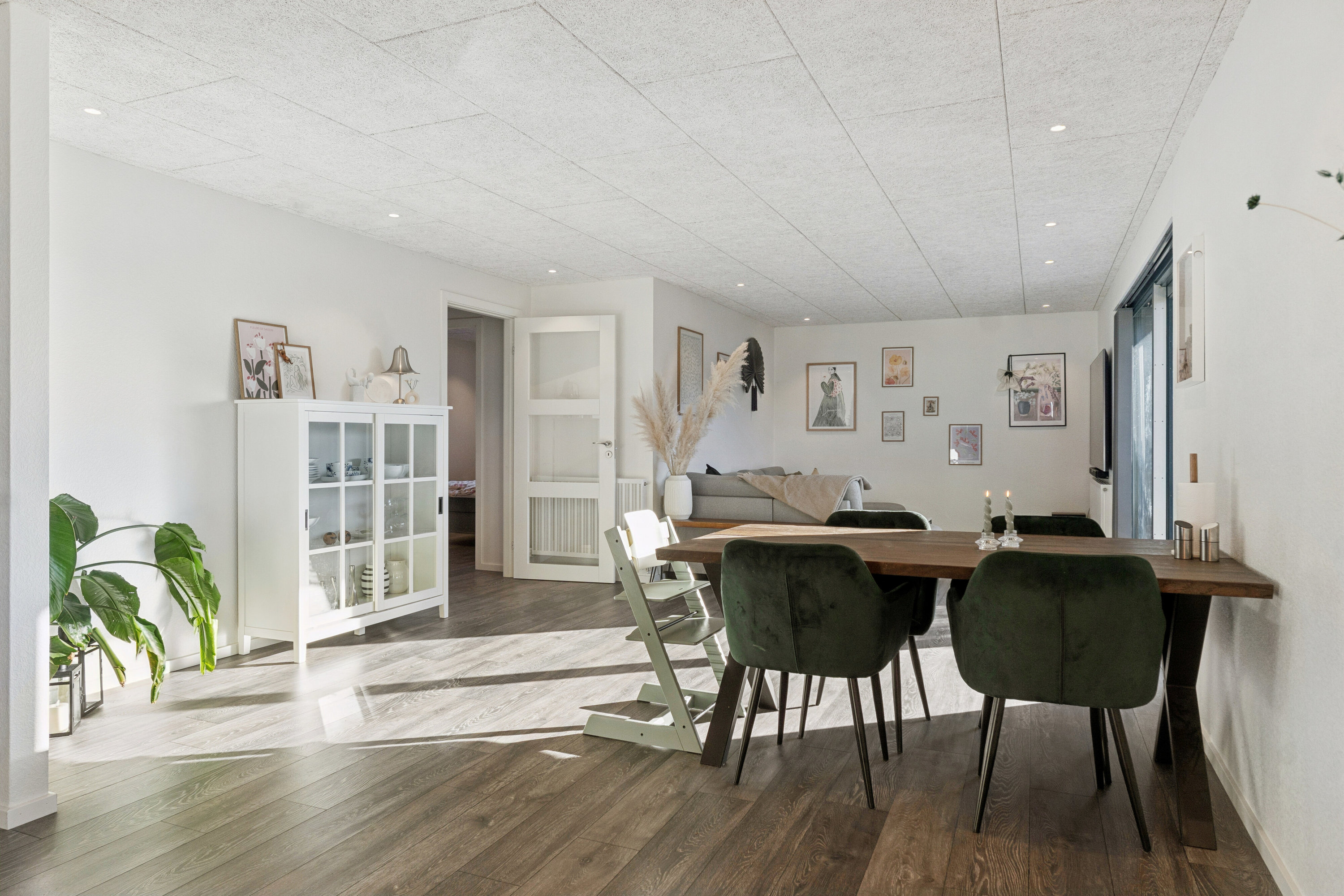 Fremhævet spisestue billede i fuldskærmstilstand. Billede af Haverne 8, 5900 Rudkøbing