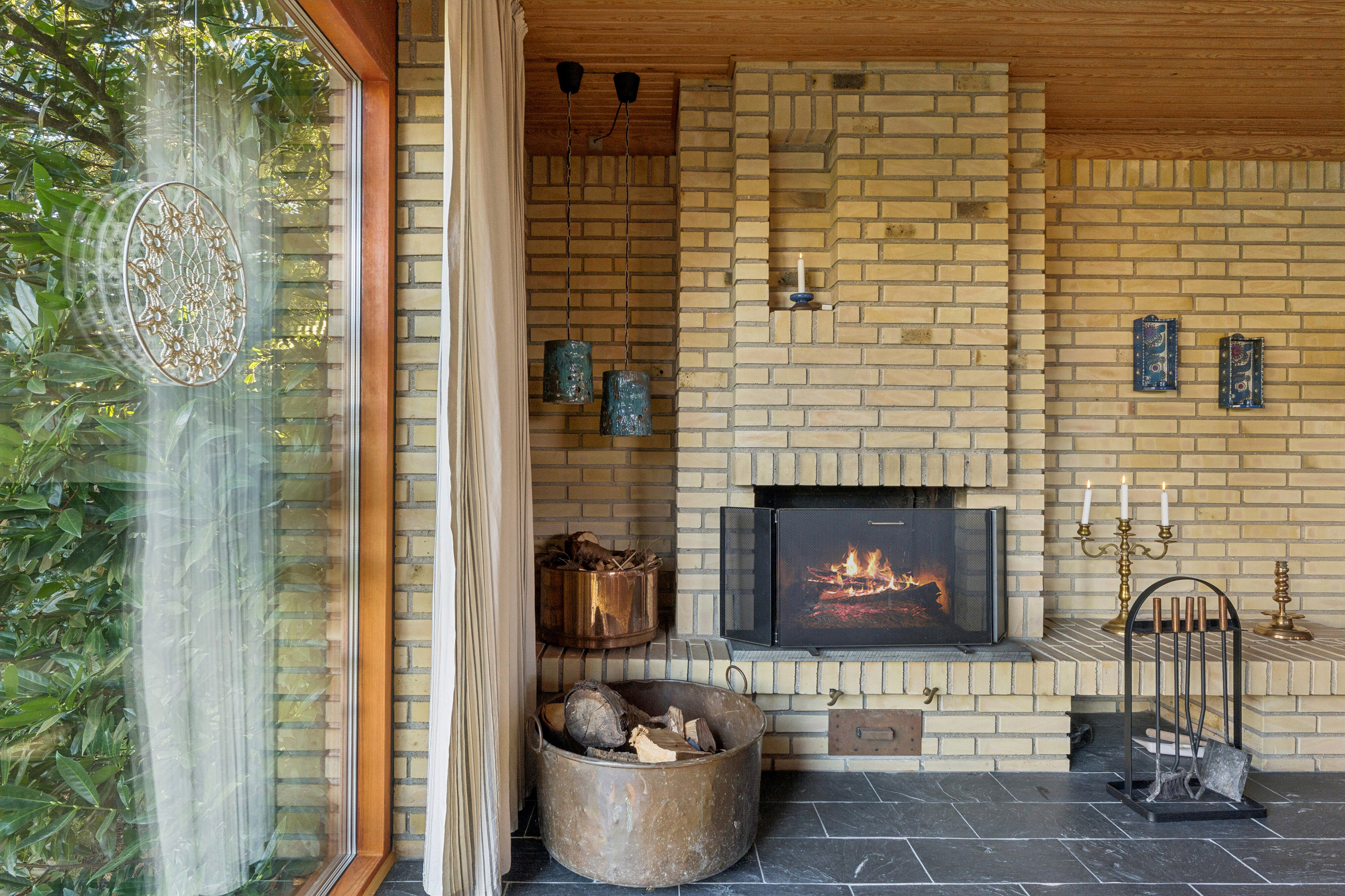 Fremhævet stue billede i fuldskærmstilstand. Billede af Vesterkærsvej 13, 2650 Hvidovre