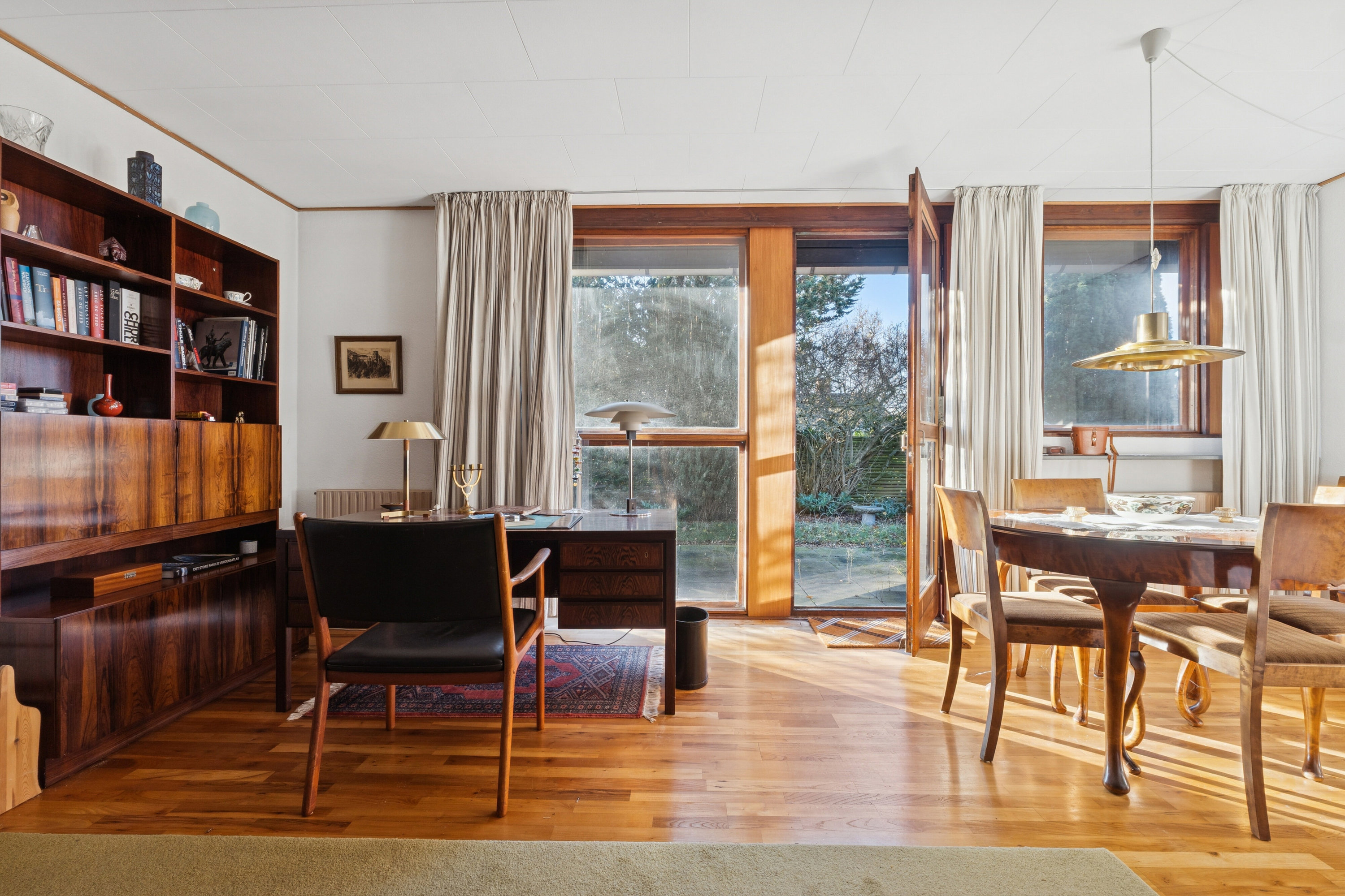 Miniaturebillede 1: stue. Billede af Vesterkærsvej 13, 2650 Hvidovre