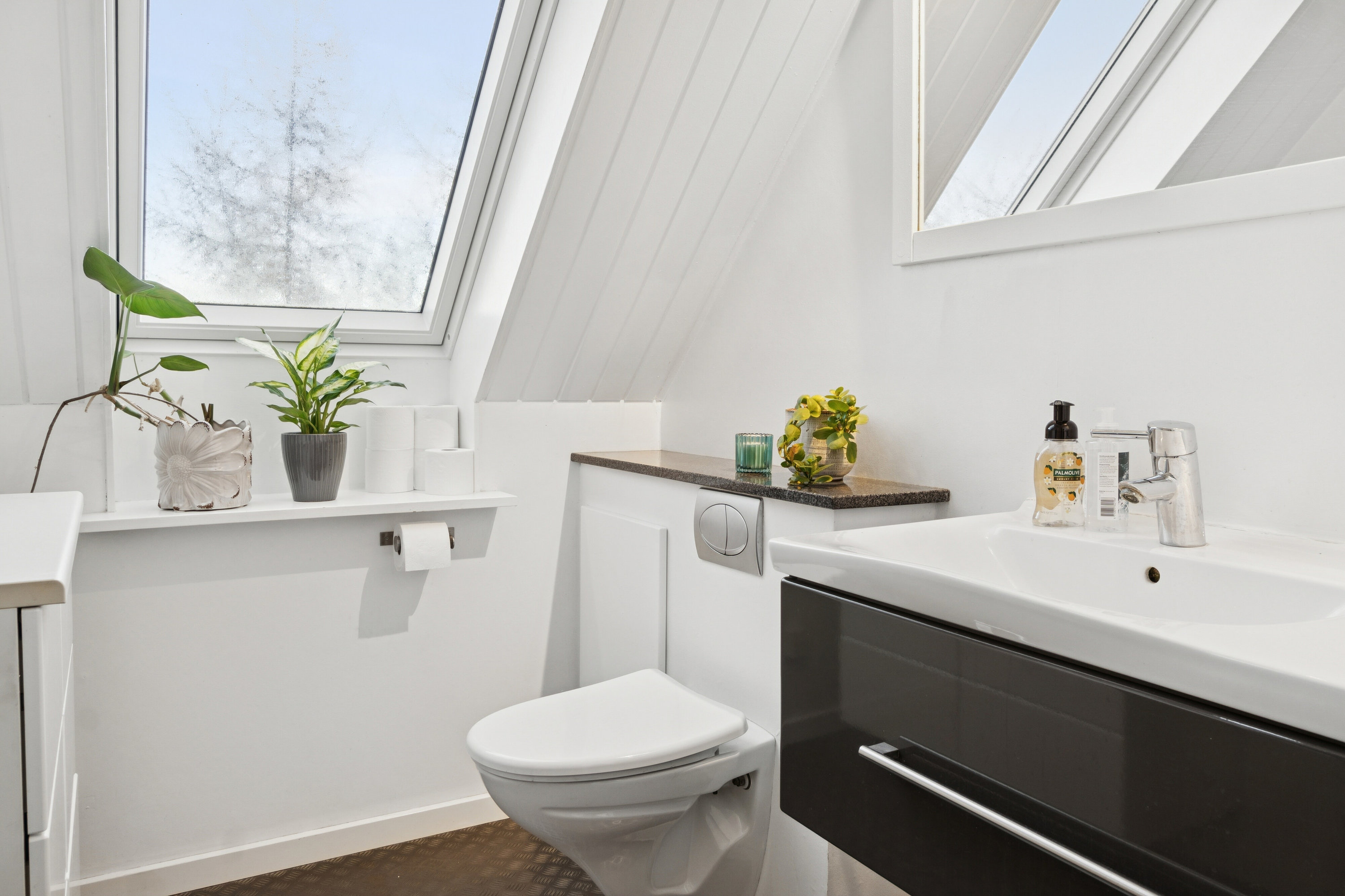 Fremhævet badeværelse billede i fuldskærmstilstand. Billede af Hirsevej 21, 4040 Jyllinge