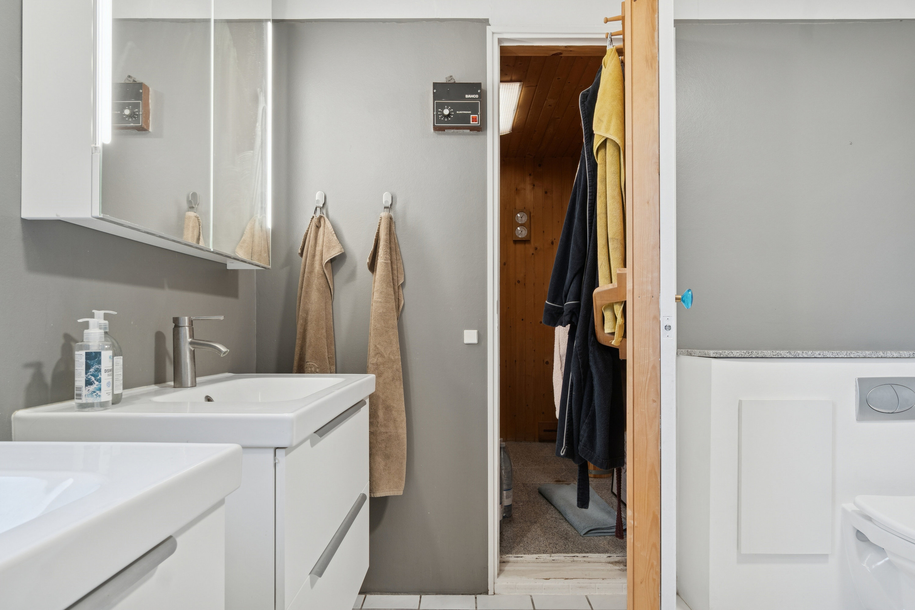 Fremhævet badeværelse billede i fuldskærmstilstand. Billede af Hirsevej 21, 4040 Jyllinge