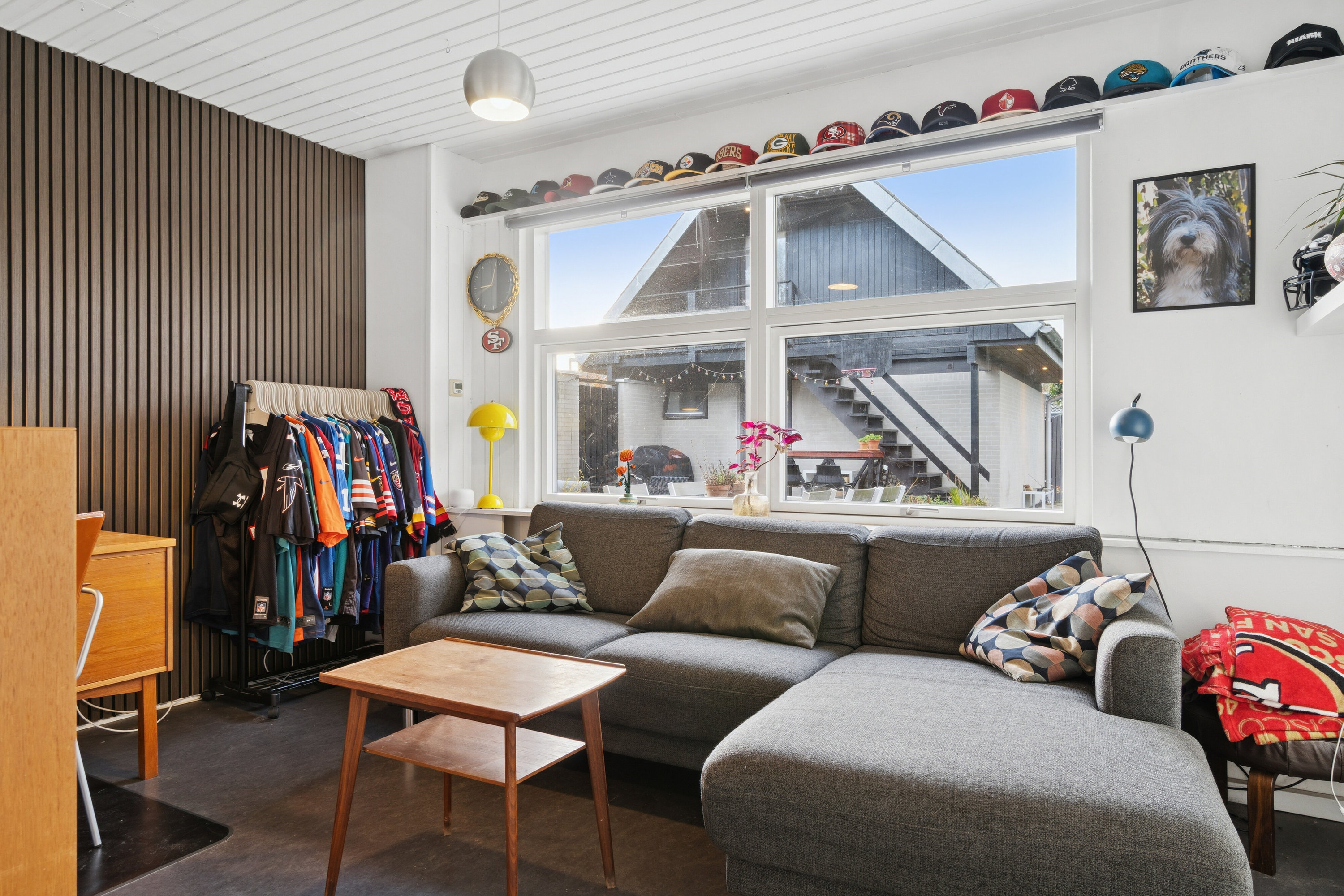 Fremhævet stue billede i fuldskærmstilstand. Billede af Hirsevej 21, 4040 Jyllinge