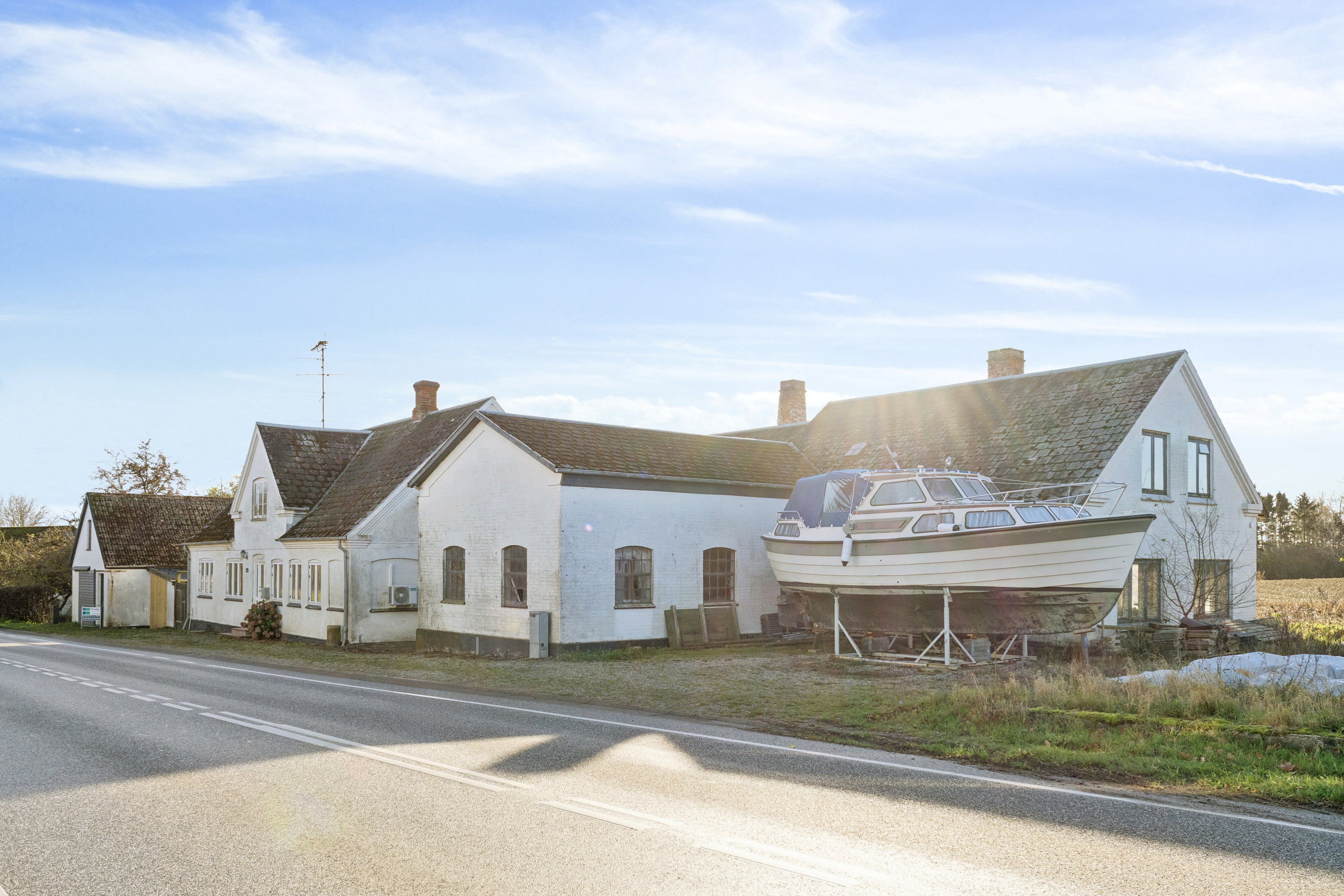 Fremhævet set fra vejen billede i fuldskærmstilstand. Billede af Fåborgvej 123, 5762 Vester Skerninge