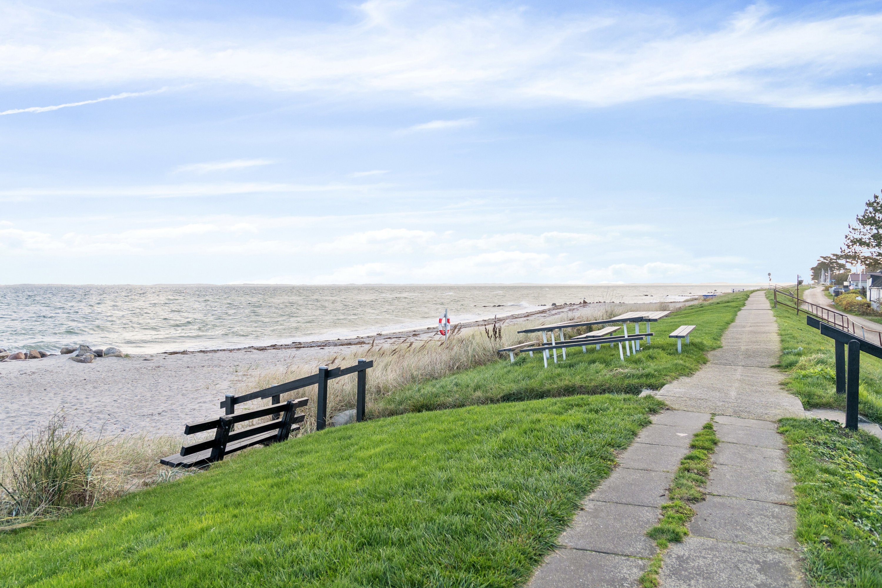 Fremhævet omgivelser billede i fuldskærmstilstand. Billede af Østre Strandvej 281, Hasmark Strand, 5450 Otterup