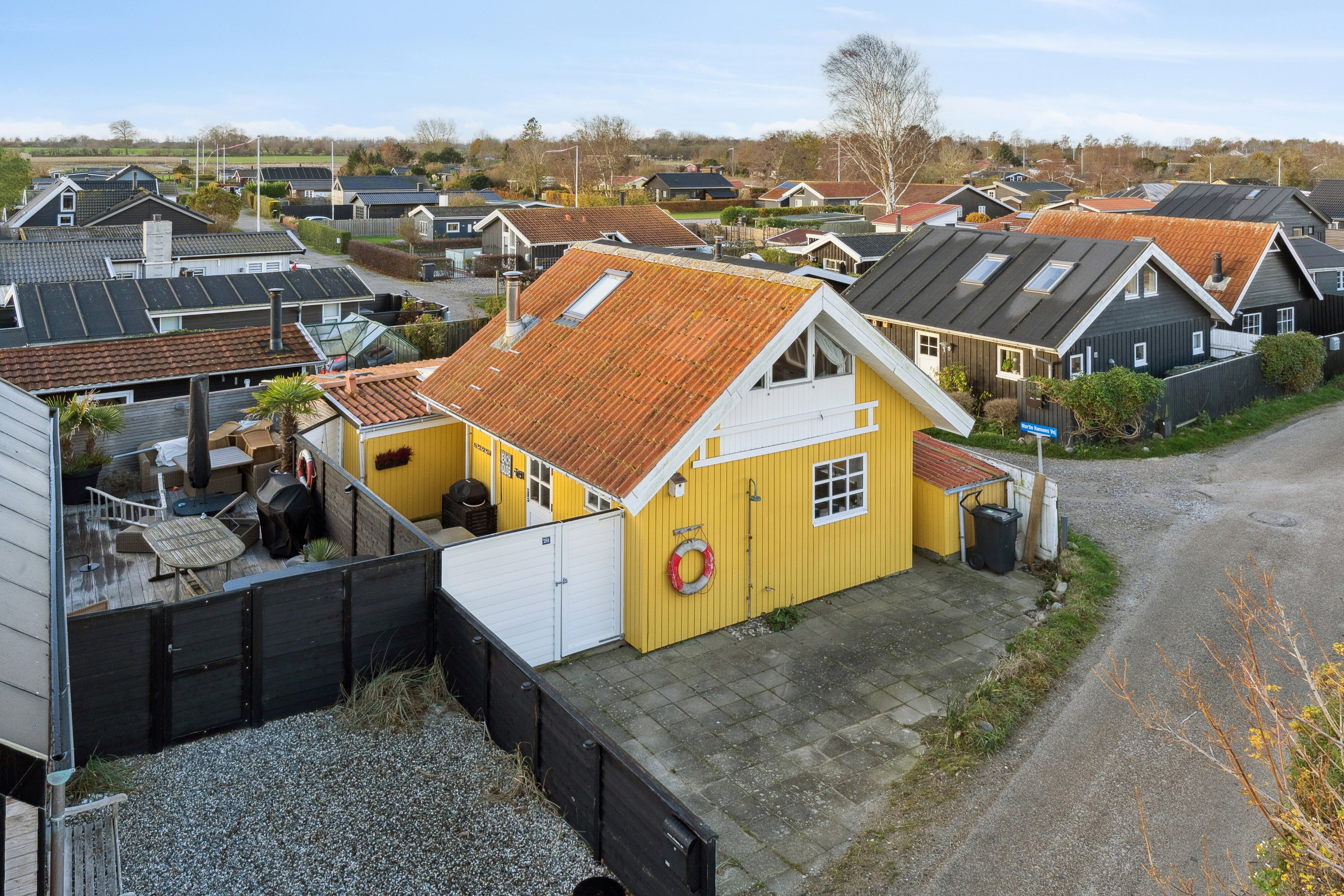 Fremhævet set fra vejen billede i fuldskærmstilstand. Billede af Østre Strandvej 281, Hasmark Strand, 5450 Otterup