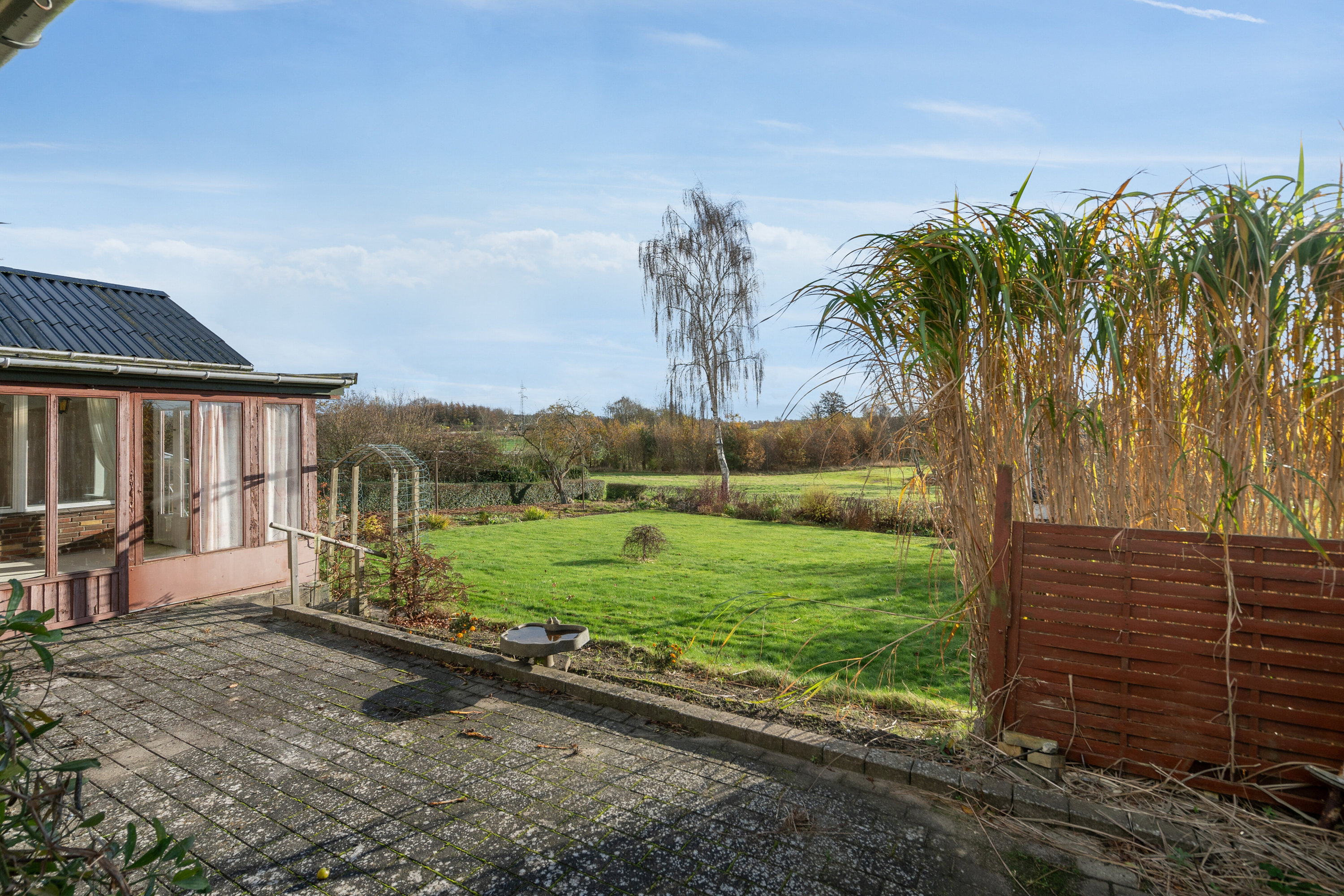 Fremhævet udendørs billede i fuldskærmstilstand. Billede af Mågevej 29, 5772 Kværndrup