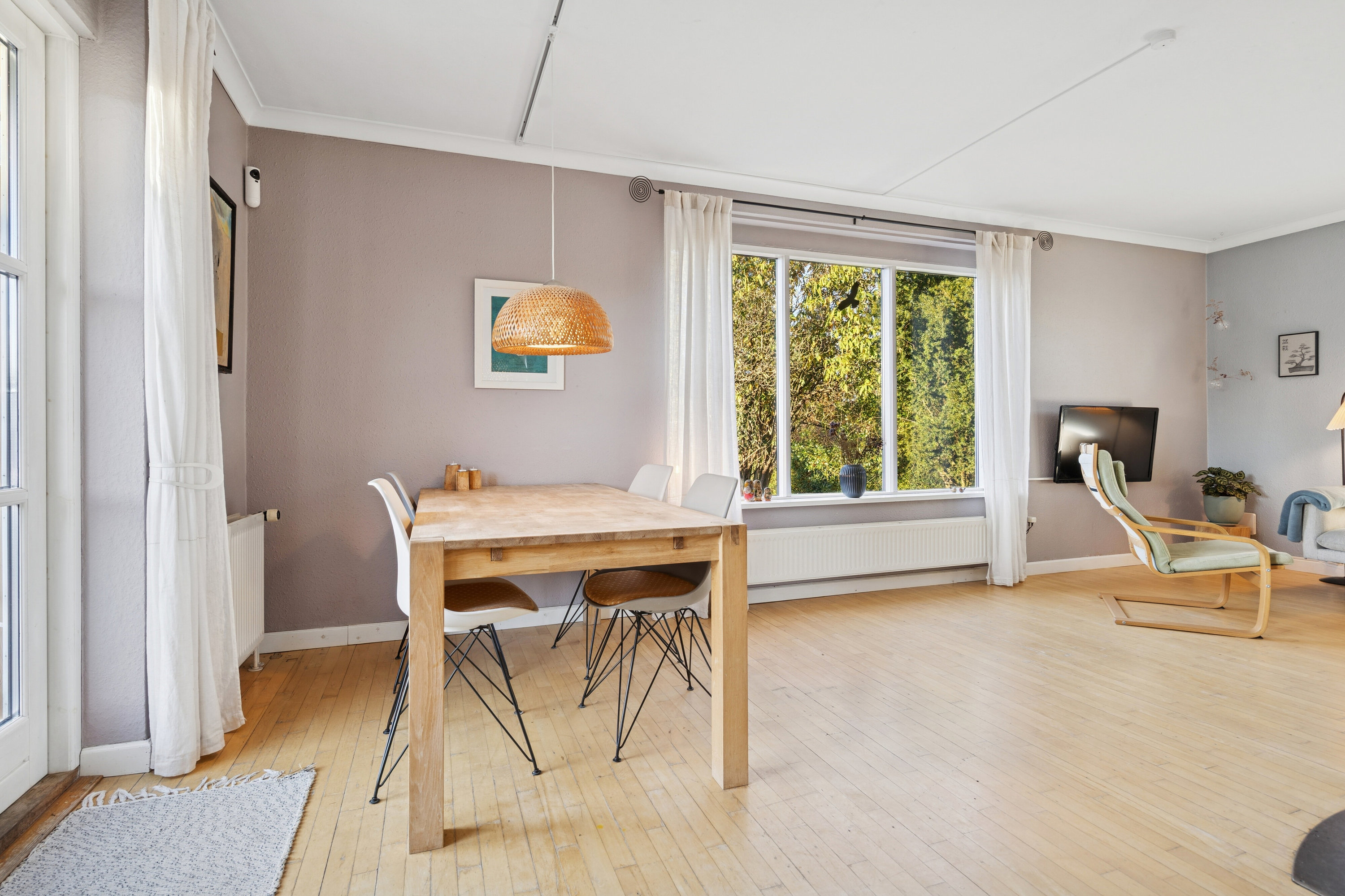 Fremhævet spisestue billede i fuldskærmstilstand. Billede af Annasvej 10, 4600 Køge