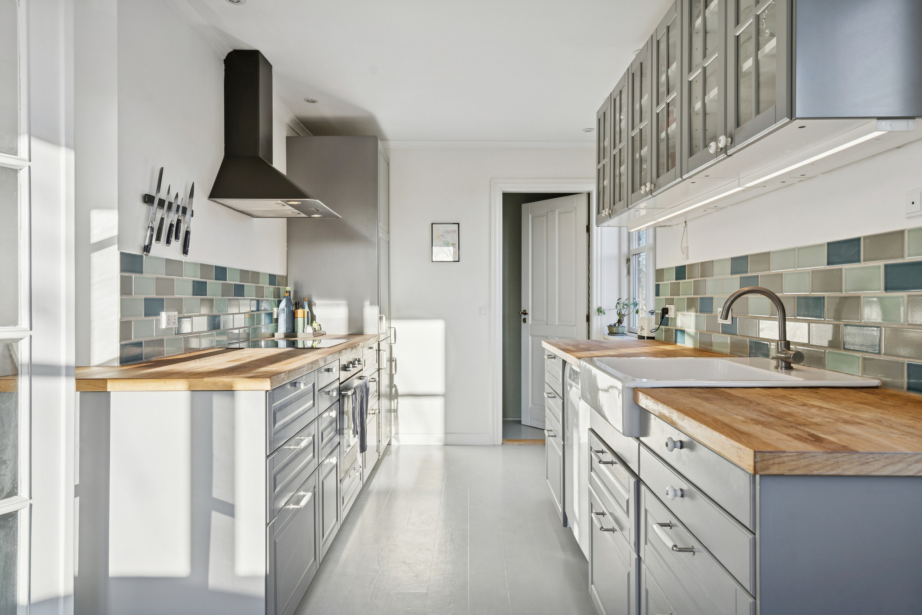 Fremhævet køkken billede i fuldskærmstilstand. Billede af Annasvej 10, 4600 Køge