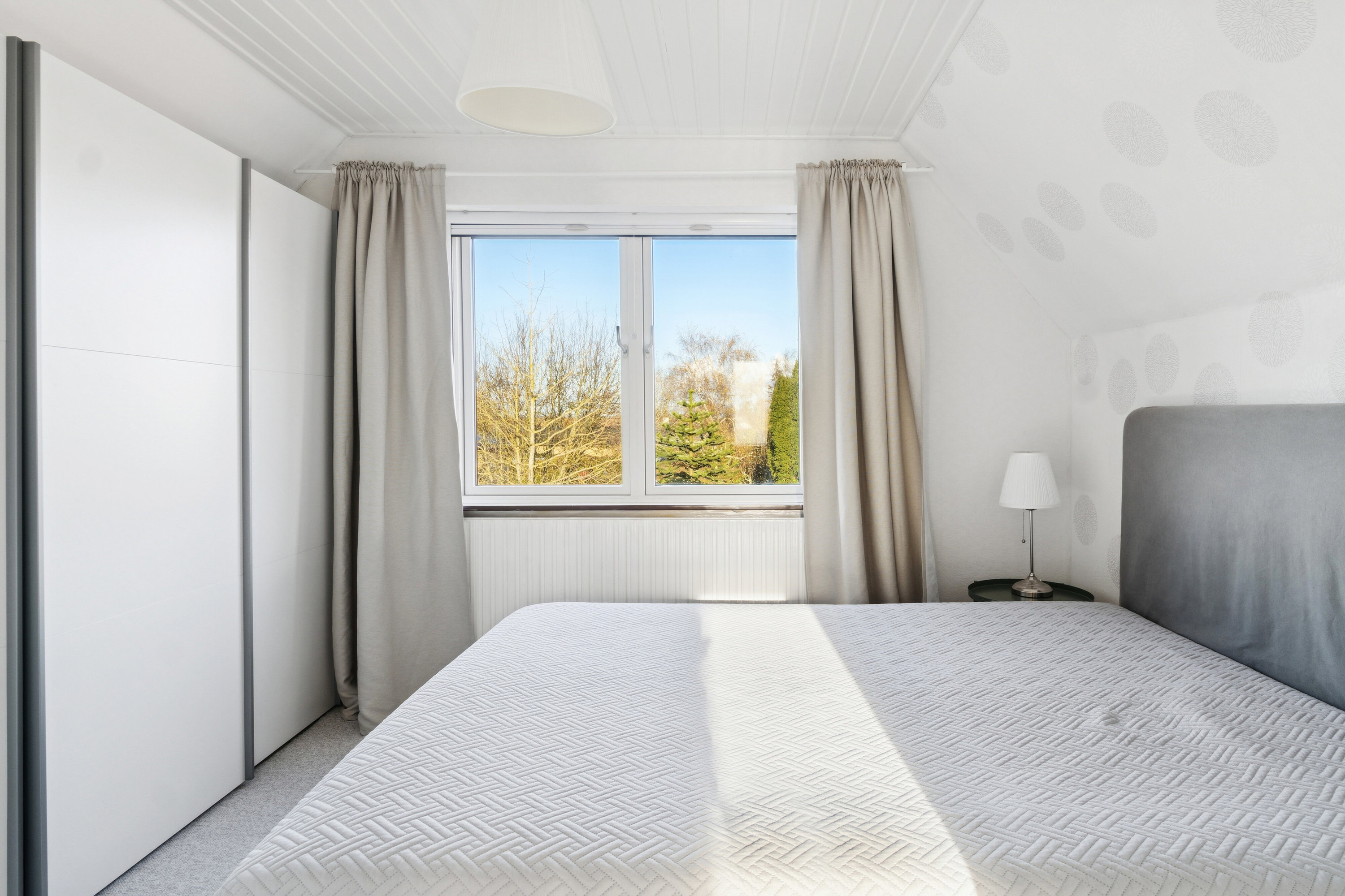 Fremhævet soveværelse billede i fuldskærmstilstand. Billede af Valbygårdsvej 60, 4200 Slagelse