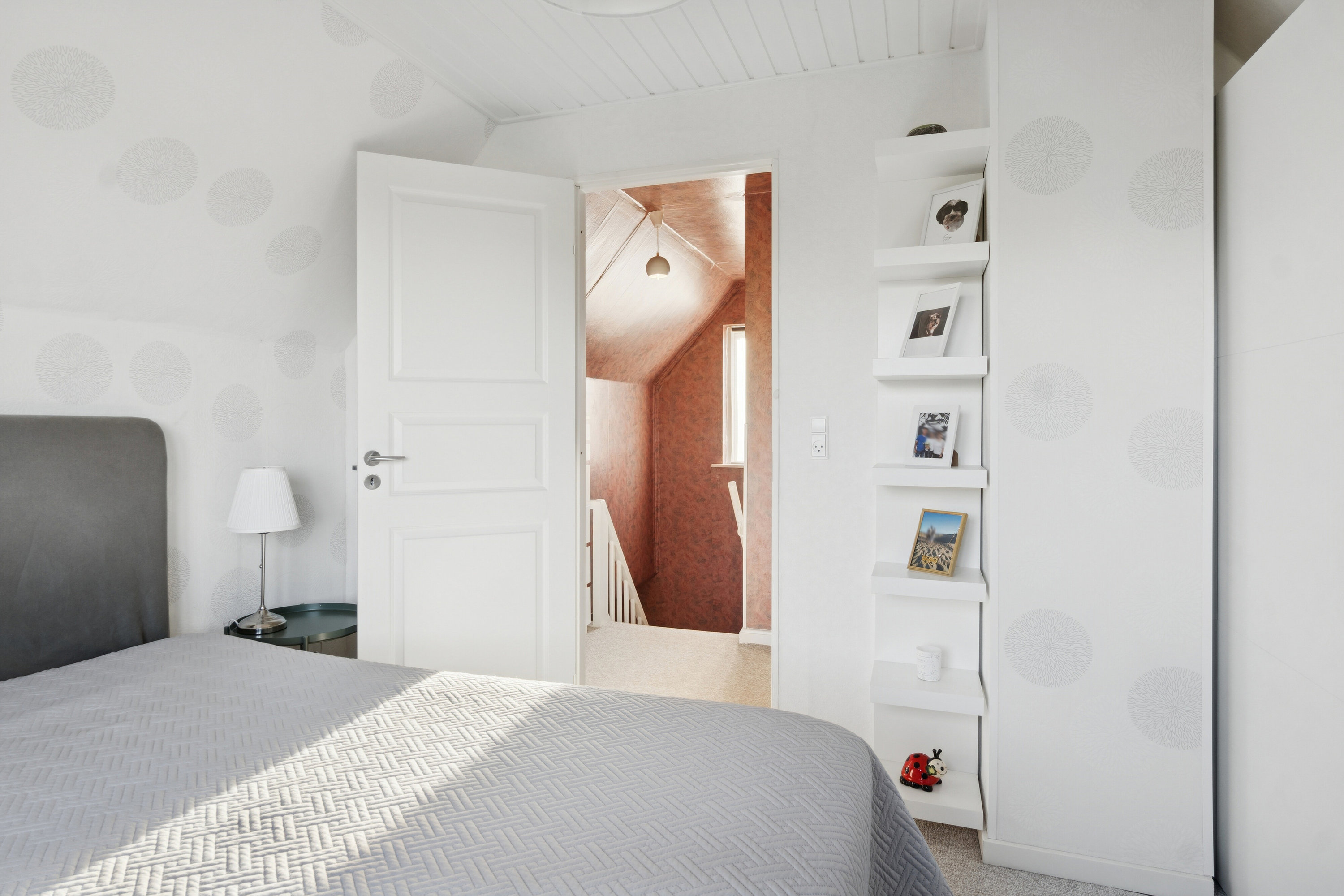 Fremhævet soveværelse billede i fuldskærmstilstand. Billede af Valbygårdsvej 60, 4200 Slagelse