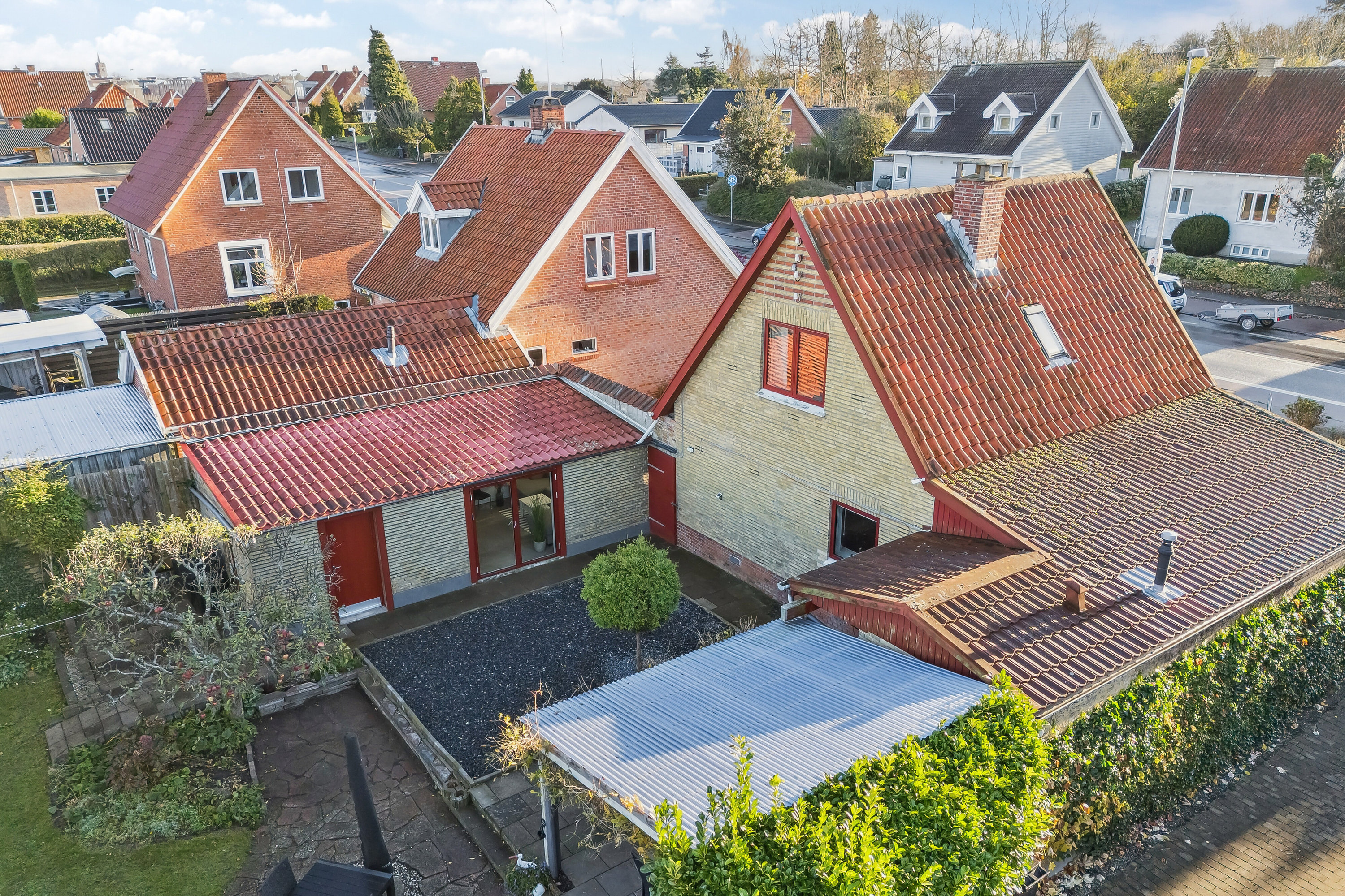 Fremhævet set fra vejen billede i fuldskærmstilstand. Billede af Valbygårdsvej 60, 4200 Slagelse