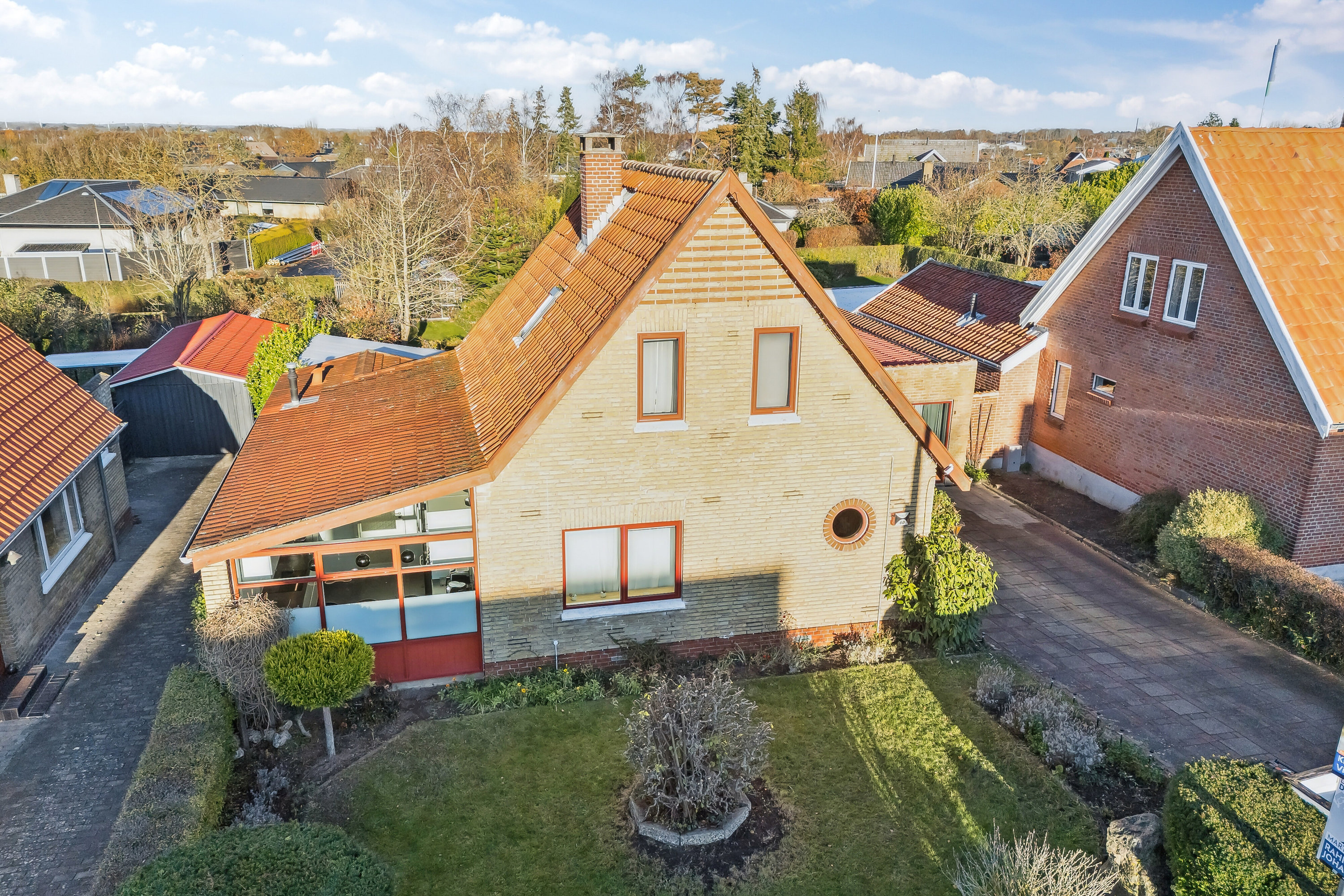 Fremhævet set fra haven billede i fuldskærmstilstand. Billede af Valbygårdsvej 60, 4200 Slagelse