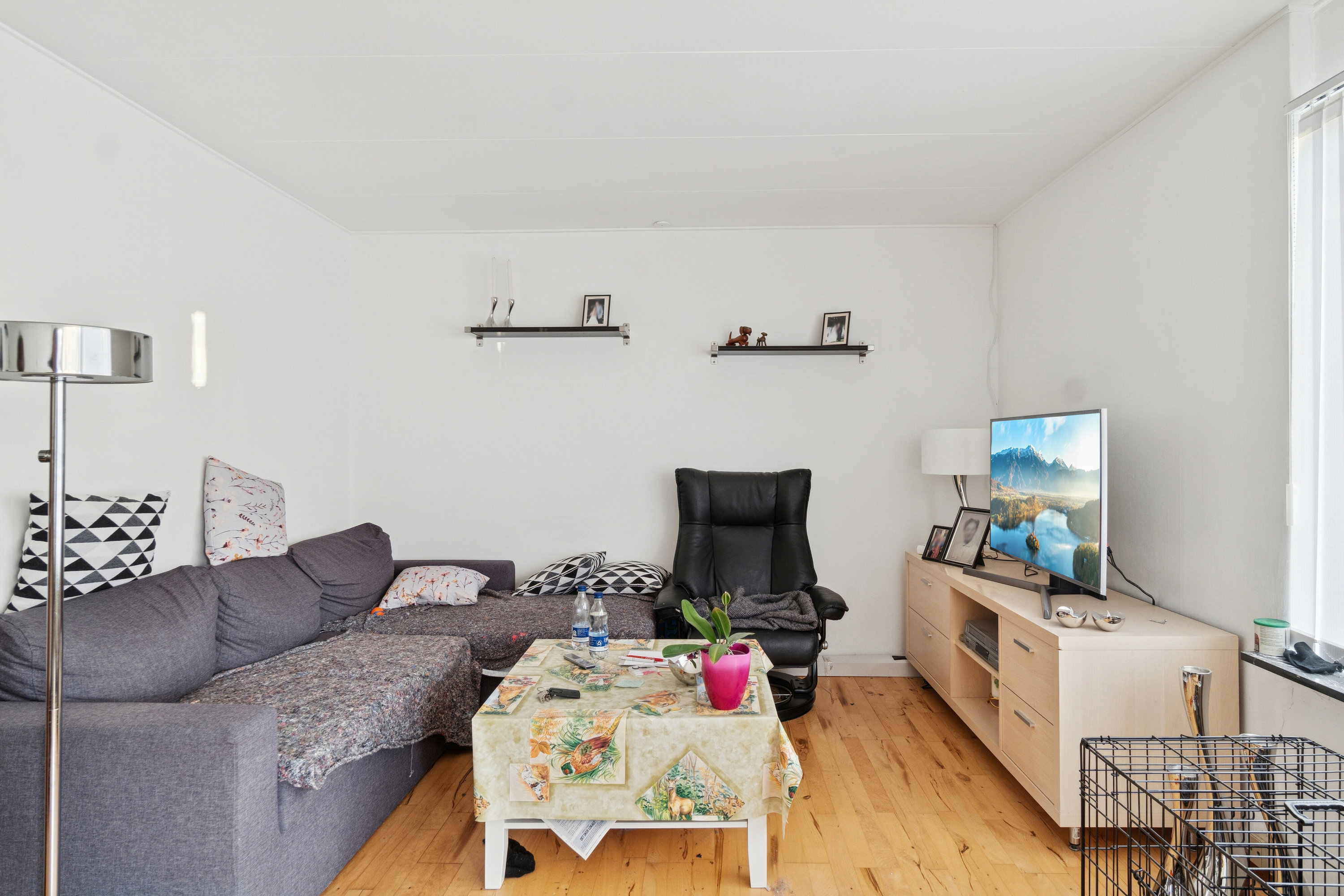 Fremhævet stue billede i fuldskærmstilstand. Billede af Rosenhaven 7, 4470 Svebølle