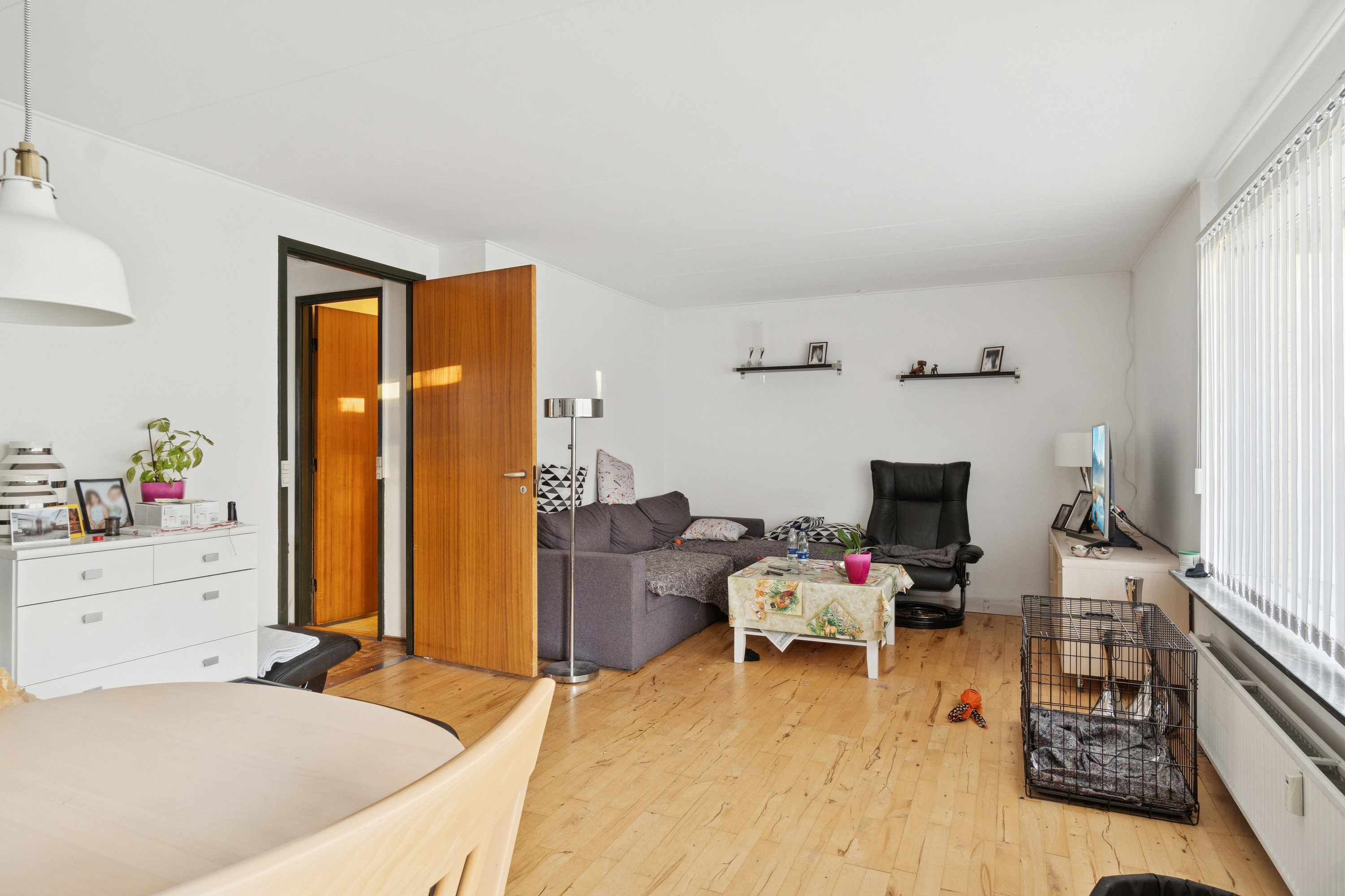 Fremhævet stue billede i fuldskærmstilstand. Billede af Rosenhaven 7, 4470 Svebølle