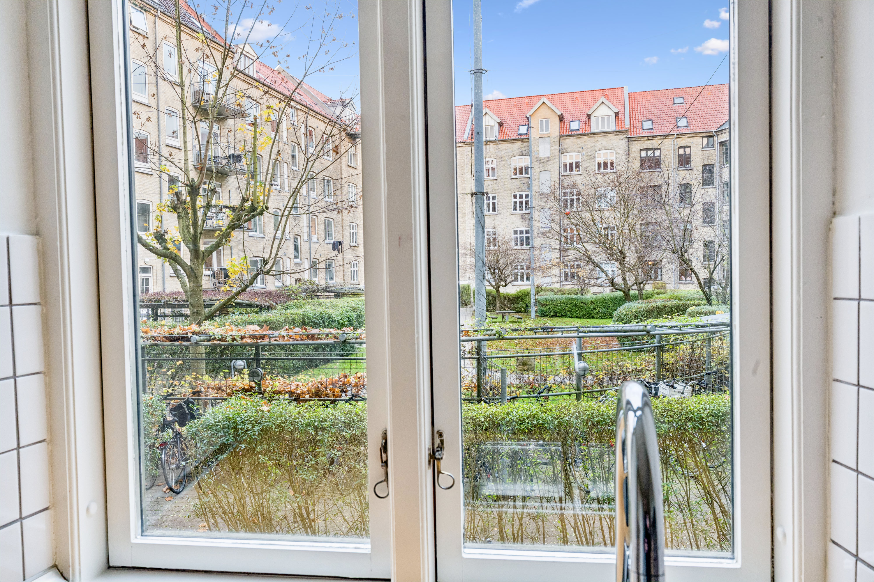 Miniaturebillede 2: udsigt. Billede af Jyllandsgade 7, st.. tv., 9000 Aalborg