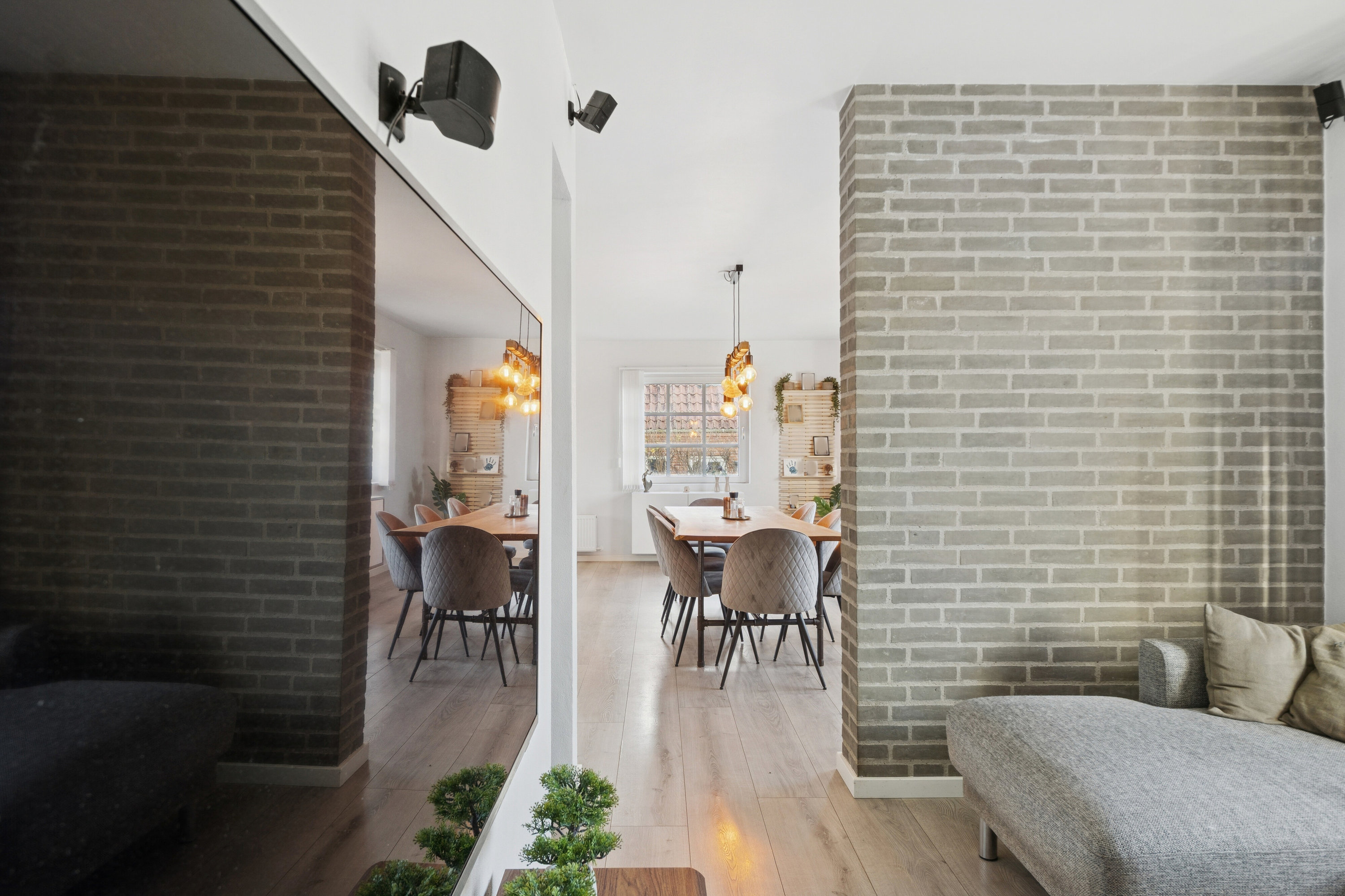 Fremhævet stue billede i fuldskærmstilstand. Billede af Kirkevej 32, 7760 Hurup Thy