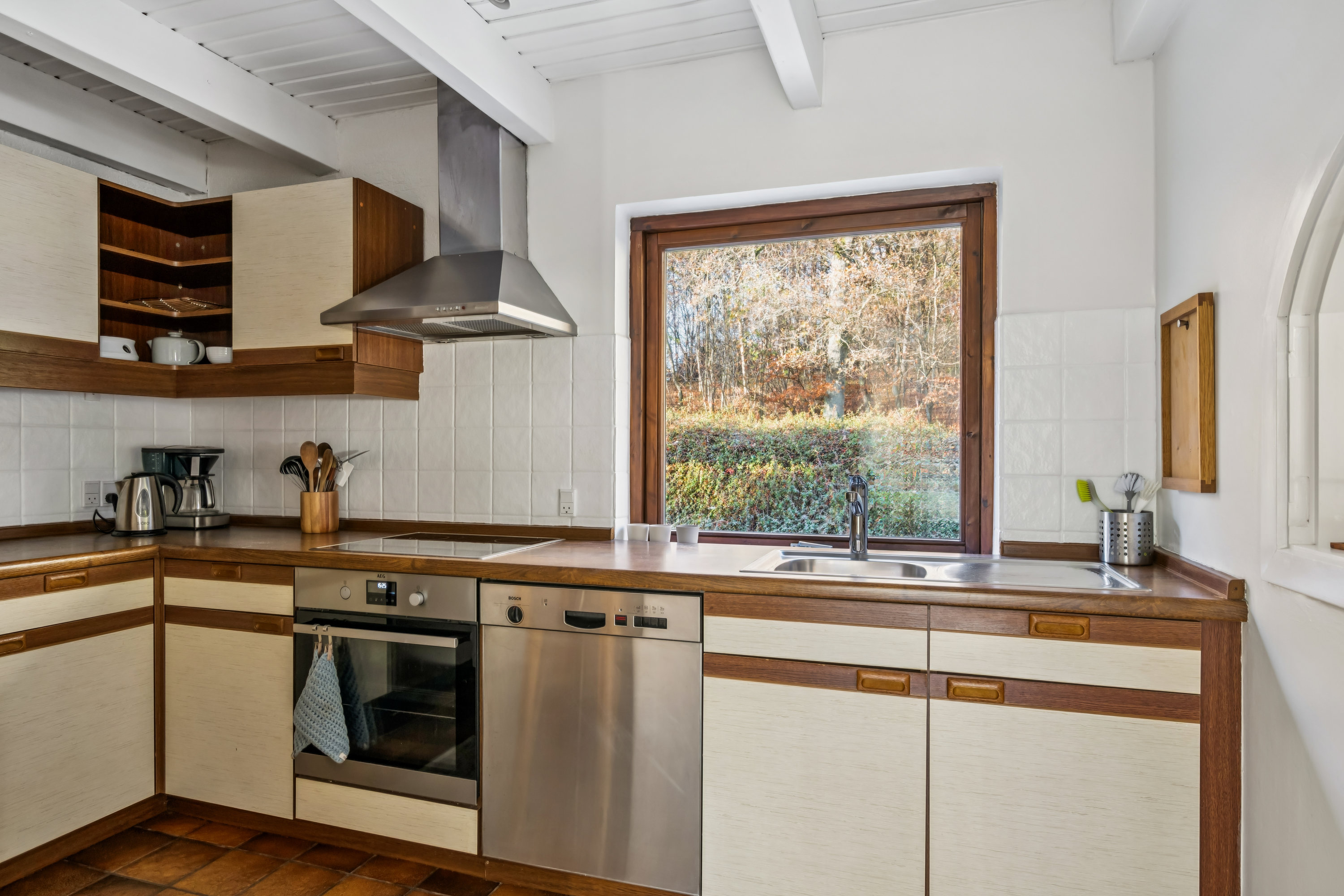 Fremhævet køkken billede i fuldskærmstilstand. Billede af Lyngsbækvej 17B, Femmøller Strand, 8400 Ebeltoft