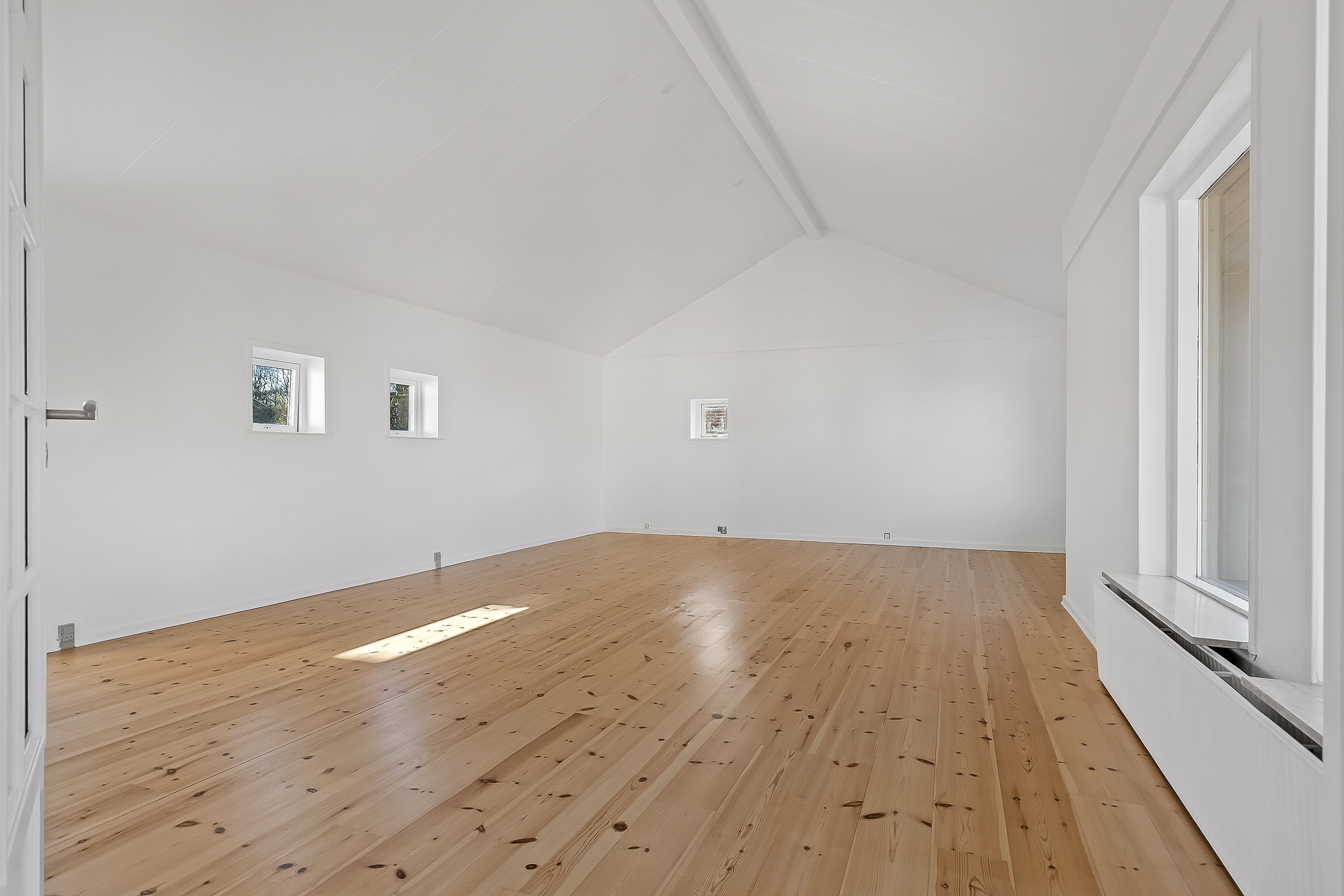 Fremhævet stue billede i fuldskærmstilstand. Billede af Sysselhaven 13, 6051 Almind