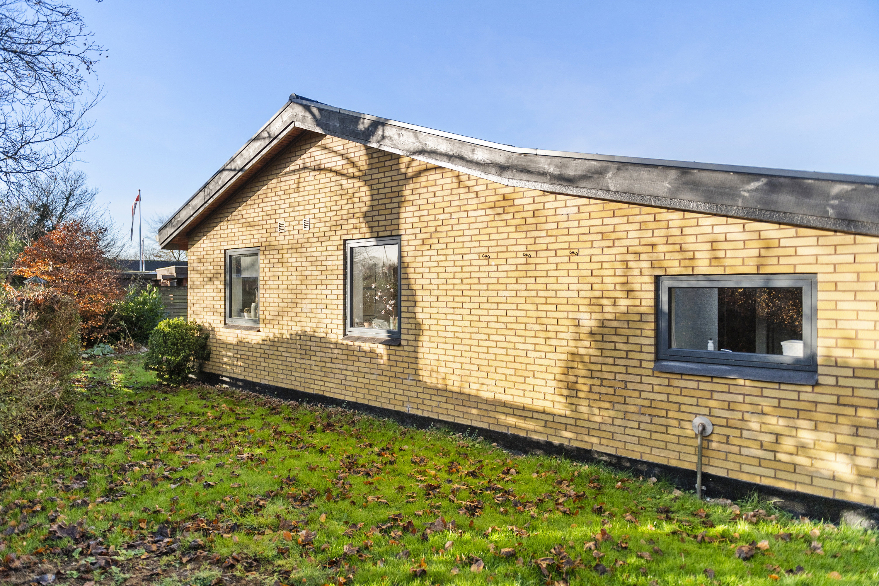 Fremhævet ejendommen billede i fuldskærmstilstand. Billede af Lærkevej 6, 6800 Varde