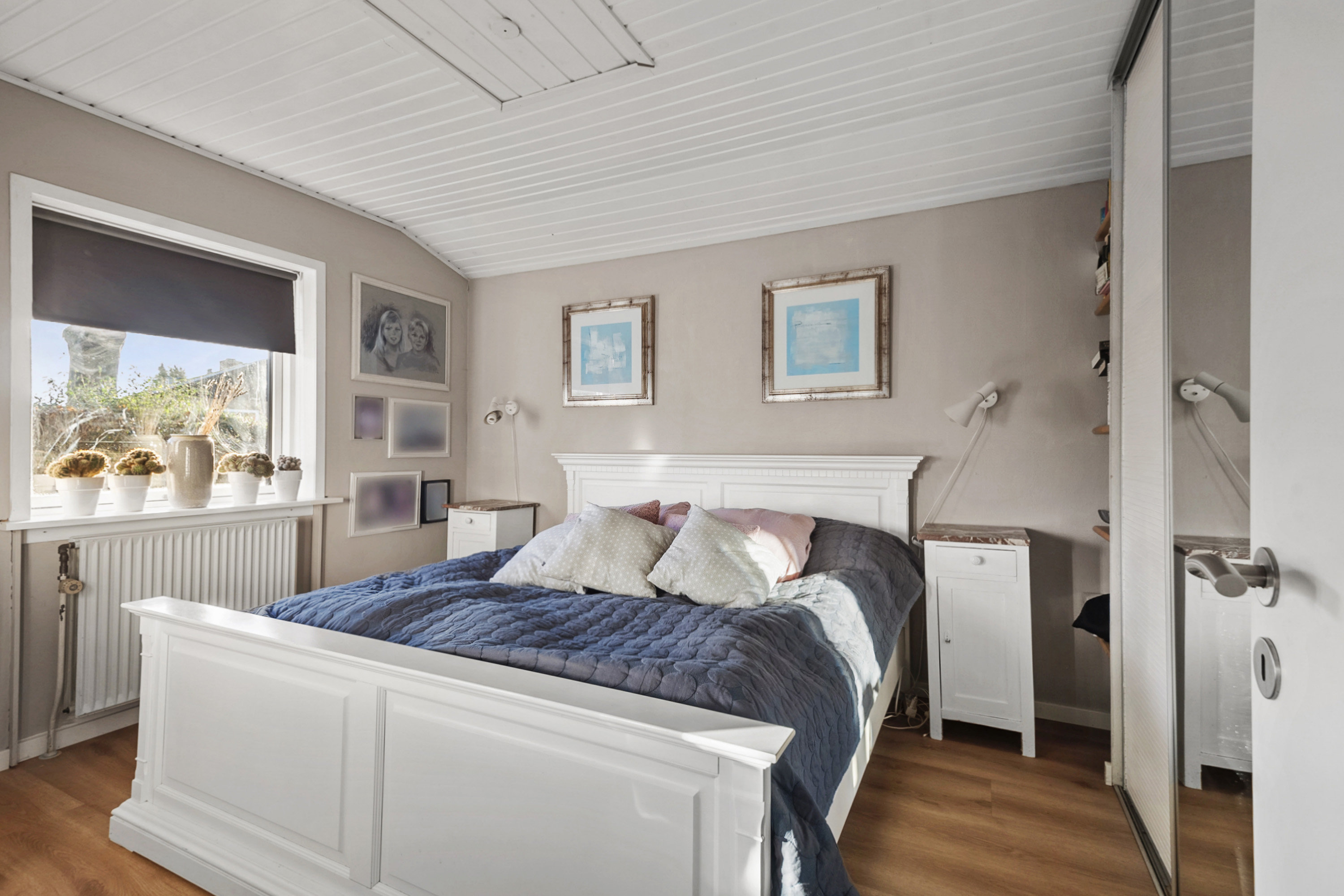 Fremhævet soveværelse billede i fuldskærmstilstand. Billede af Lærkevej 6, 6800 Varde