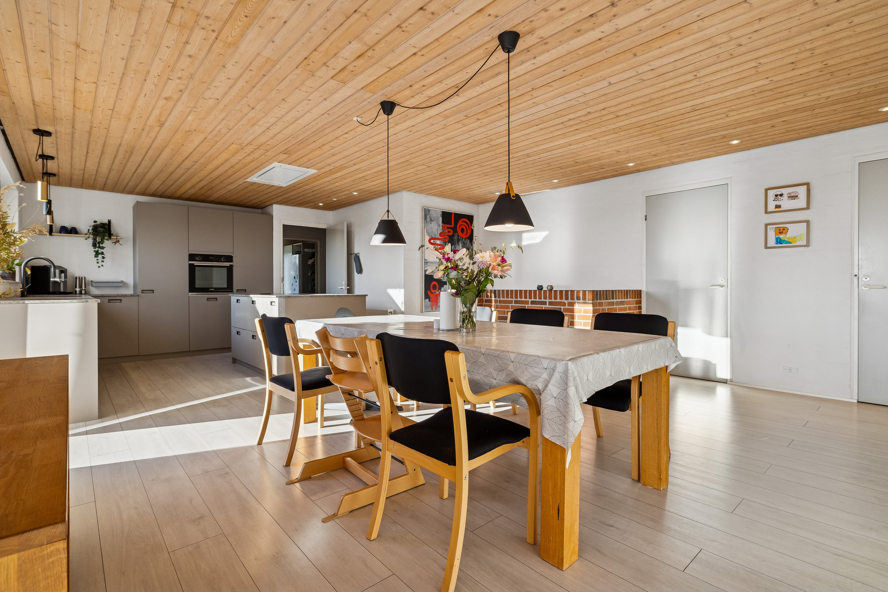 Fremhævet stue billede i fuldskærmstilstand. Billede af Stenbakken 25, 8850 Bjerringbro