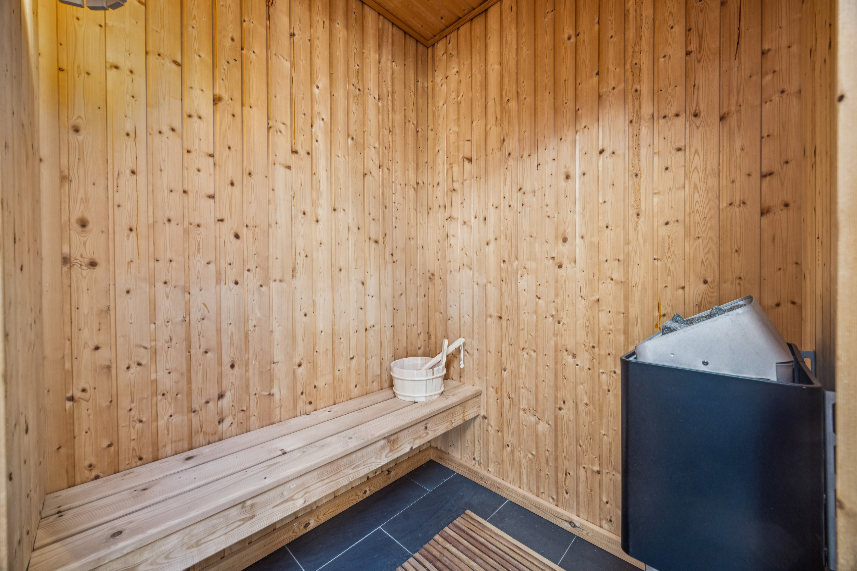 Fremhævet værelse billede i fuldskærmstilstand. Billede af Kystvejen 24, Hou, 9370 Hals