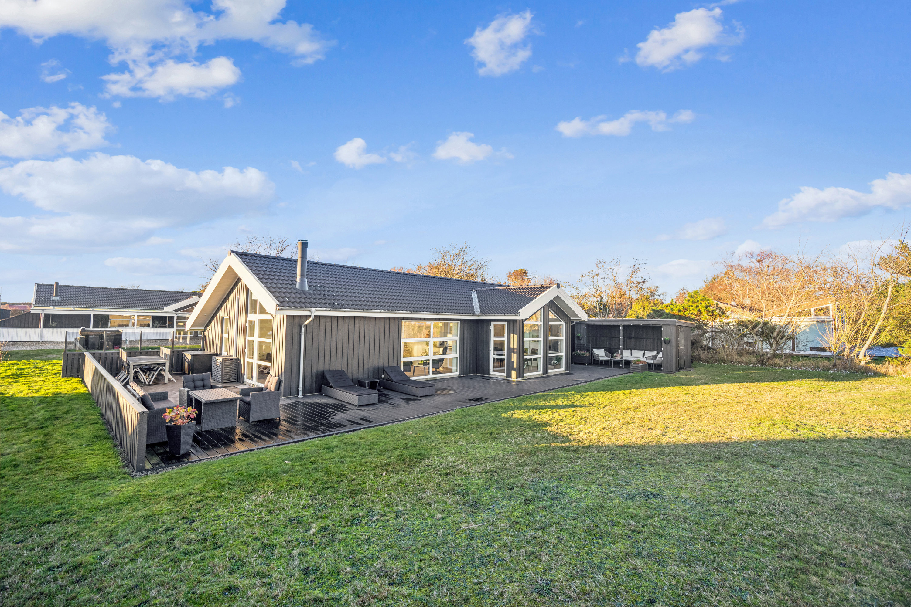 Fremhævet andet billede i fuldskærmstilstand. Billede af Kystvejen 24, Hou, 9370 Hals