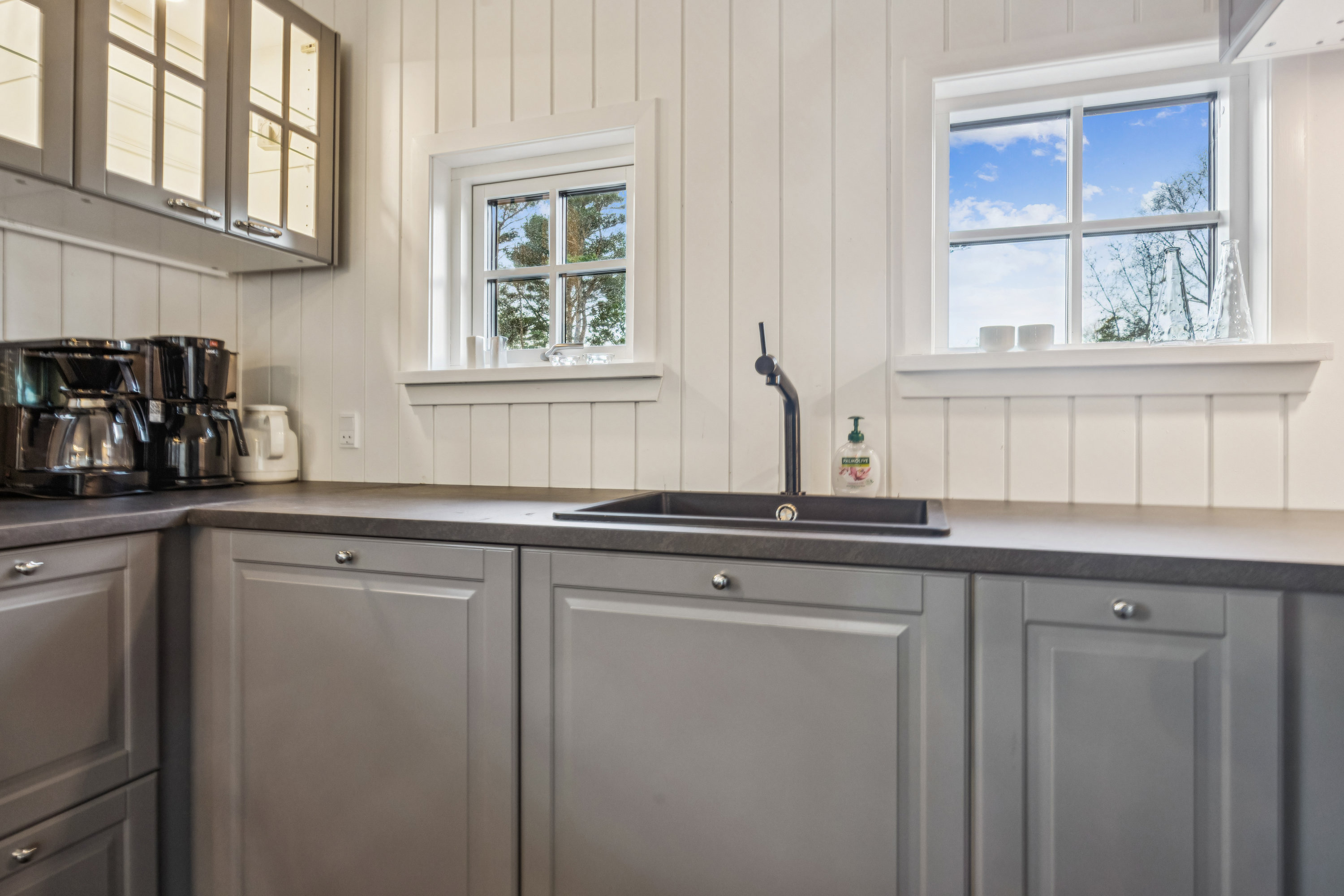 Fremhævet køkken billede i fuldskærmstilstand. Billede af Fyrvej 10, Bisnap, 9370 Hals