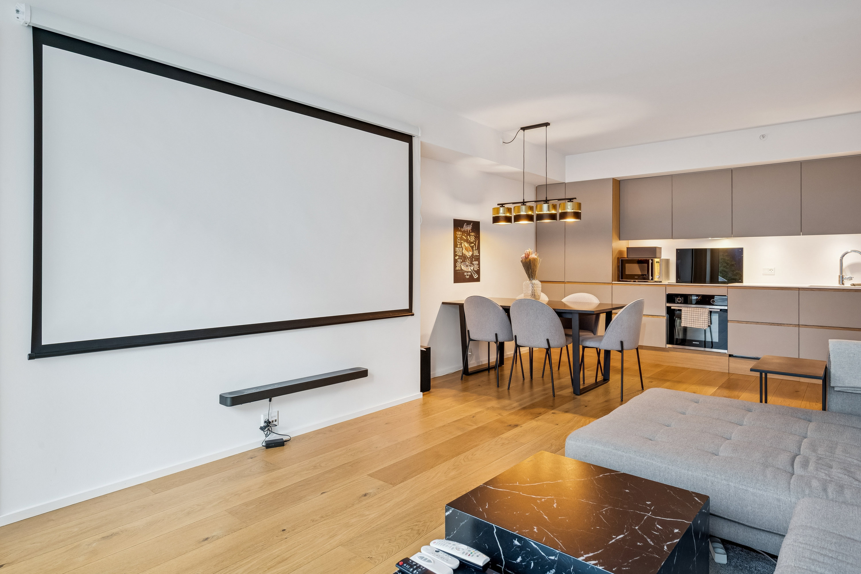 Fremhævet stue billede i fuldskærmstilstand. Billede af Helga Pedersens Gade 137, 8000 Aarhus C